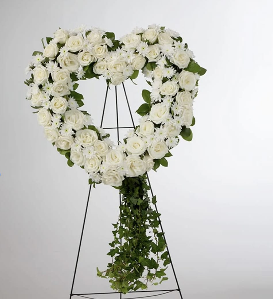Lone in our hearts - Whites roses  and carnations