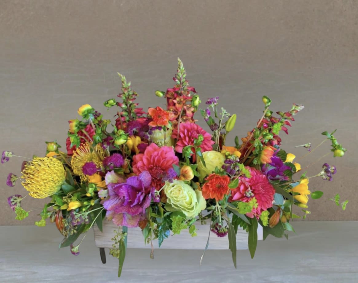 Splendid Garden  by D'Lily's Flowers  - Fresh cut flowers right from the garden! A beautiful display that looks great anywhere! Disclaimer: Flowers may be substituted if needed to.