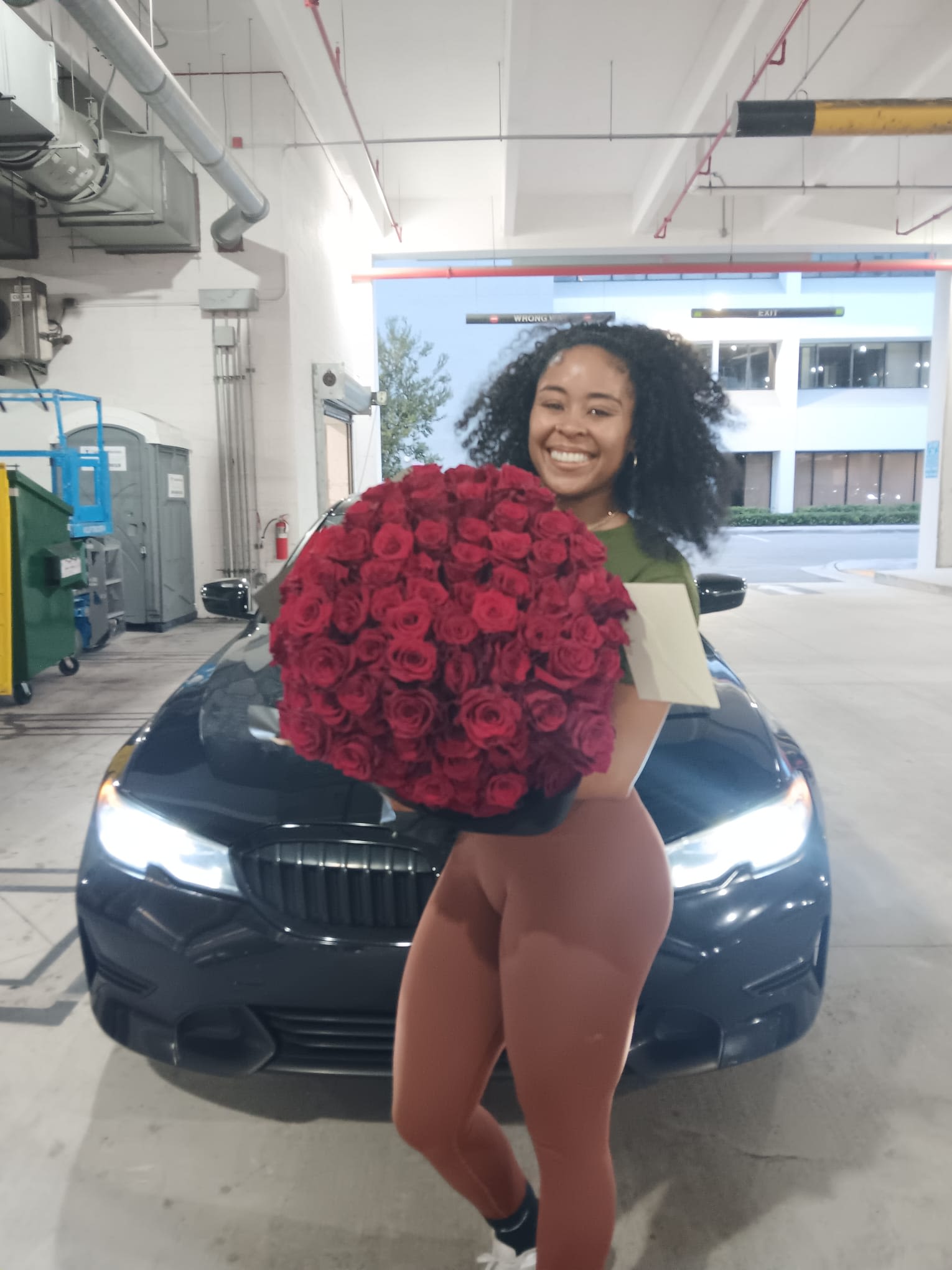 200 red rose bouquet   - Red roses are the ultimate universal symbol of deep romantic love, passion, and desire, often serving as a floral equivalent to saying “I love you”. They represent admiration, devotion, and respect, making them the classic choice for Valentine’s Day.  200 of the finest red roses, wrapped in a black and gold paper. Includes a "i love you" card with envelope, please send your card message with the order.