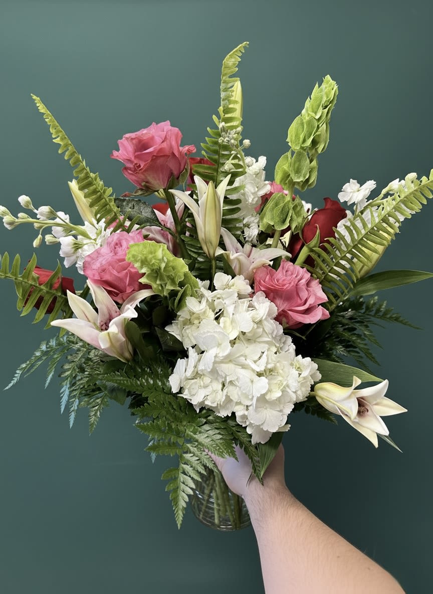 Designer’s Choice Mix  - A beautiful mix of fresh cut flowers hand selected by one of our talented designers. 