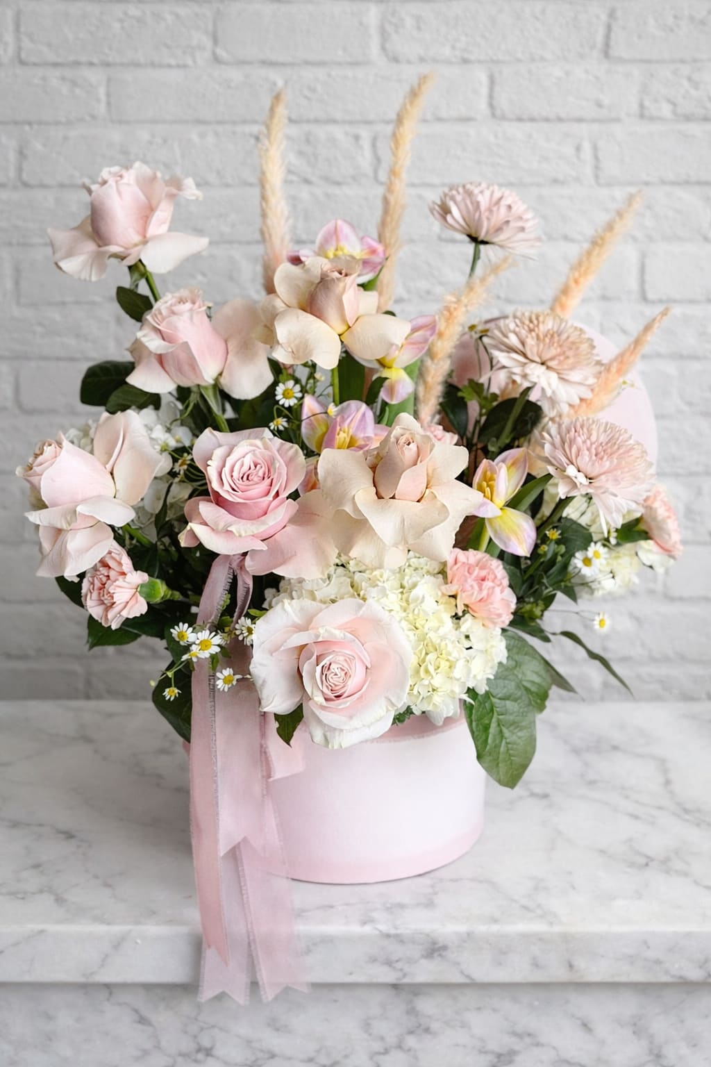  Rosé - Additional flowers will be added to enhance the bouquet 