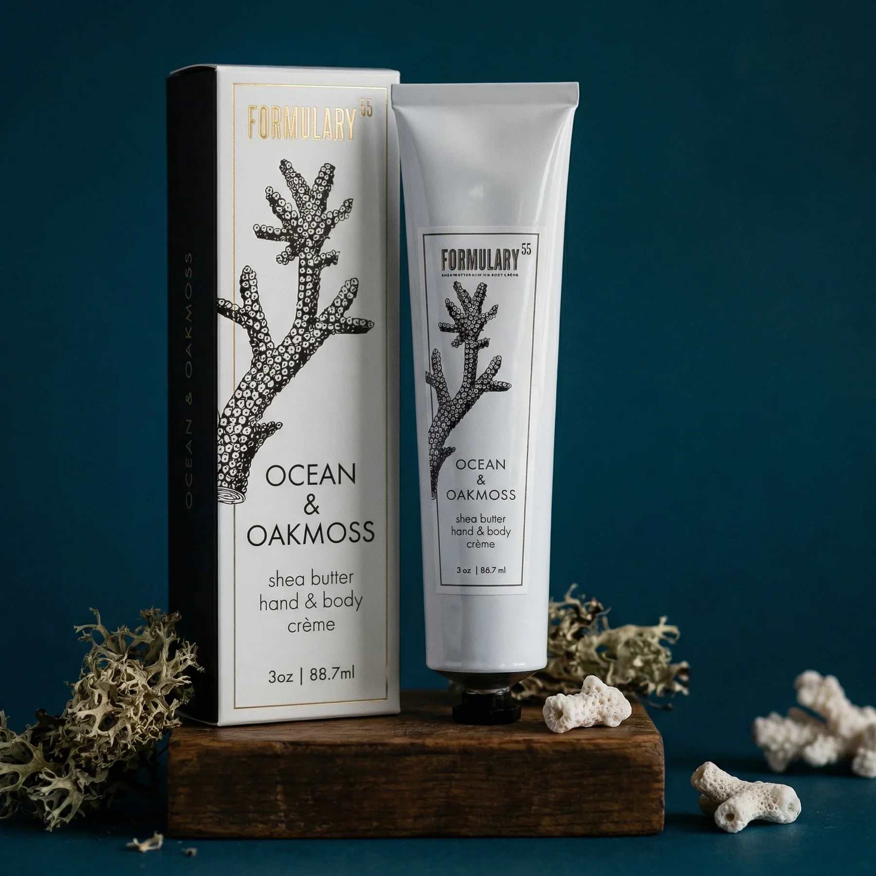 Ocean &amp; Oakmoss - On-the-Go Shea Butter Hand and Body Creme Tube - Take Your Favorite Hand and Body Crème Anywhere!  Now you can enjoy your favorite hand and body crème wherever you go. Our new 3oz travel-size aluminum tube fits easily into your purse or handbag, making it perfect for use anytime, anywhere.  Each tube is beautifully packaged in a gift box designed specifically for its fragrance, featuring the signature black and white botanical Formulary 55 designs you know and love. It's the perfect gift for yourself or someone special.  Benefits of our travel tubes:  TSA-approved for carry-on luggage 100% recyclable aluminum packaging Compact size fits easily in a purse or handbag Easy-to-use screw-on cap  Details:  Scent: Ocean &amp; Oakmoss is one of our most popular unisex, fresh, invigorating scents evoking a sea spray with a mix of bergamot, cool mint with a hint of lavender and grounding woody notes that bring you right to the beach. Size/Description: This light-weight hand creme contains 5% shea butter. It's perfect for anyone who wants a rich moisturizer without a heavy greasy feel. Healing aloe and vitamin E help restore softness and elasticity. 3oz aluminum tube