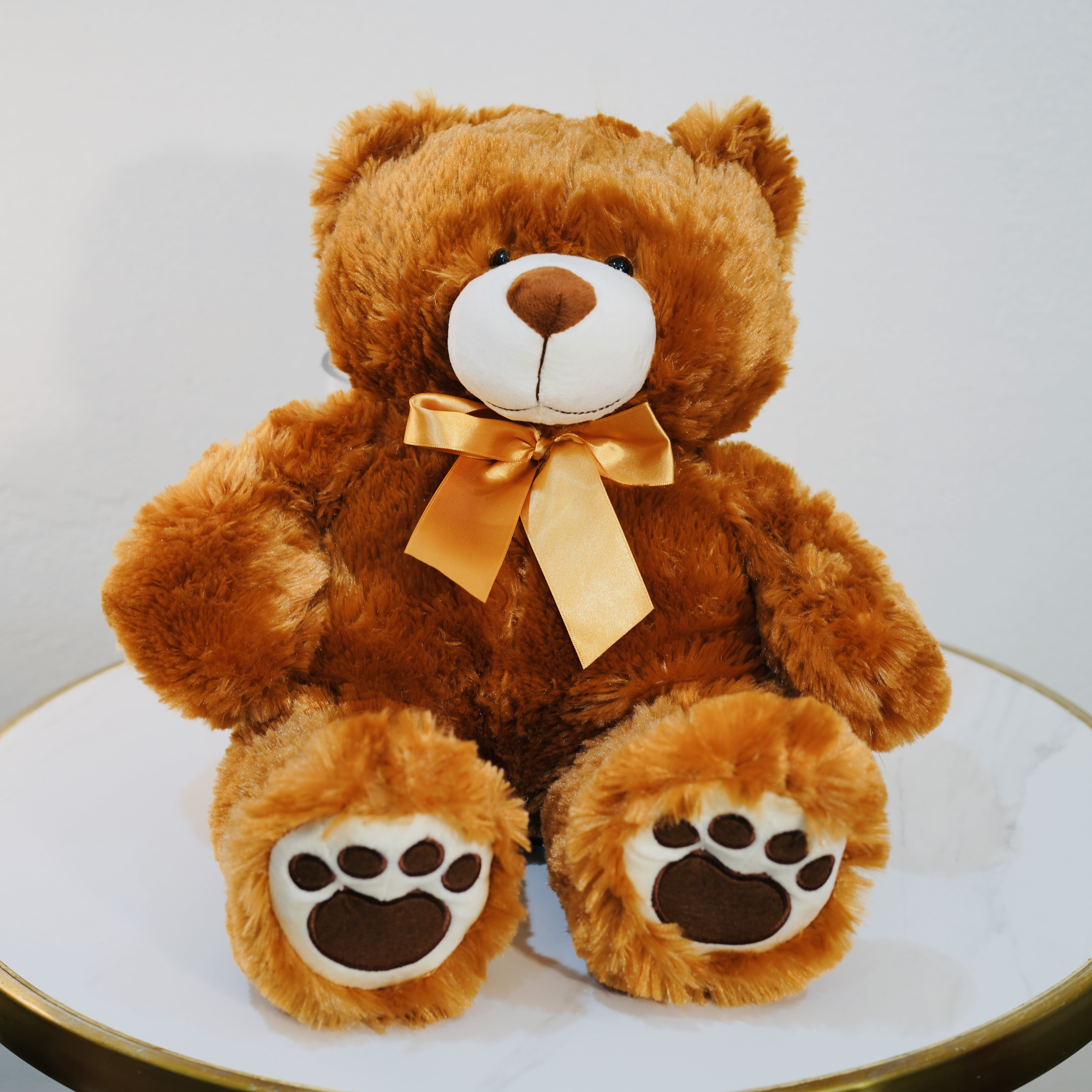  Cute Gift Teddy - Add a soft and adorable touch to your flower delivery with our Classic Teddy Bear . This plush teddy is the perfect gift to pair with any bouquet, making your surprise even more special and memorable. Ideal for birthdays, anniversaries, romantic gestures, or just because. Our teddy bears are carefully selected for their premium quality and charming look, making them a beautiful keepsake long after the flowers are gone. Same day delivery available for last-minute gifts. We proudly offer same-day flower delivery in: Beverly Hills, Bel-Air, West Hollywood, Beverly Grove, Santa Monica, Culver City, Hollywood Hills, Hollywood. Make your gift unforgettable with this sweet and timeless addition. 