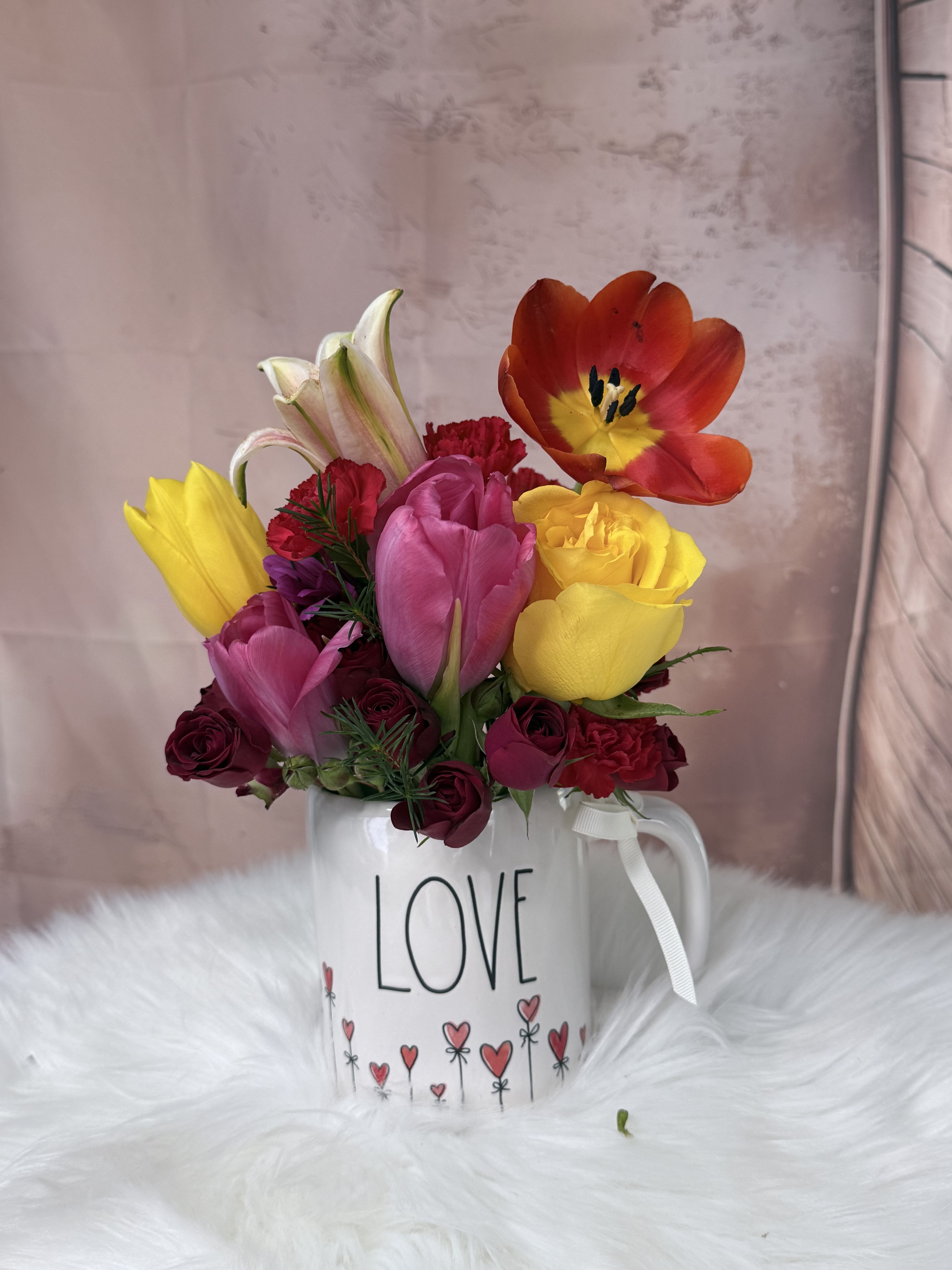 Sweetheart Bloom Mug -  A romantic and delicate floral arrangement presented in a charming LOVE mug. A warm and sophisticated design.  Perfect for birthdays, anniversaries, Valentine's Day, or simply to say "I love you" in a special 