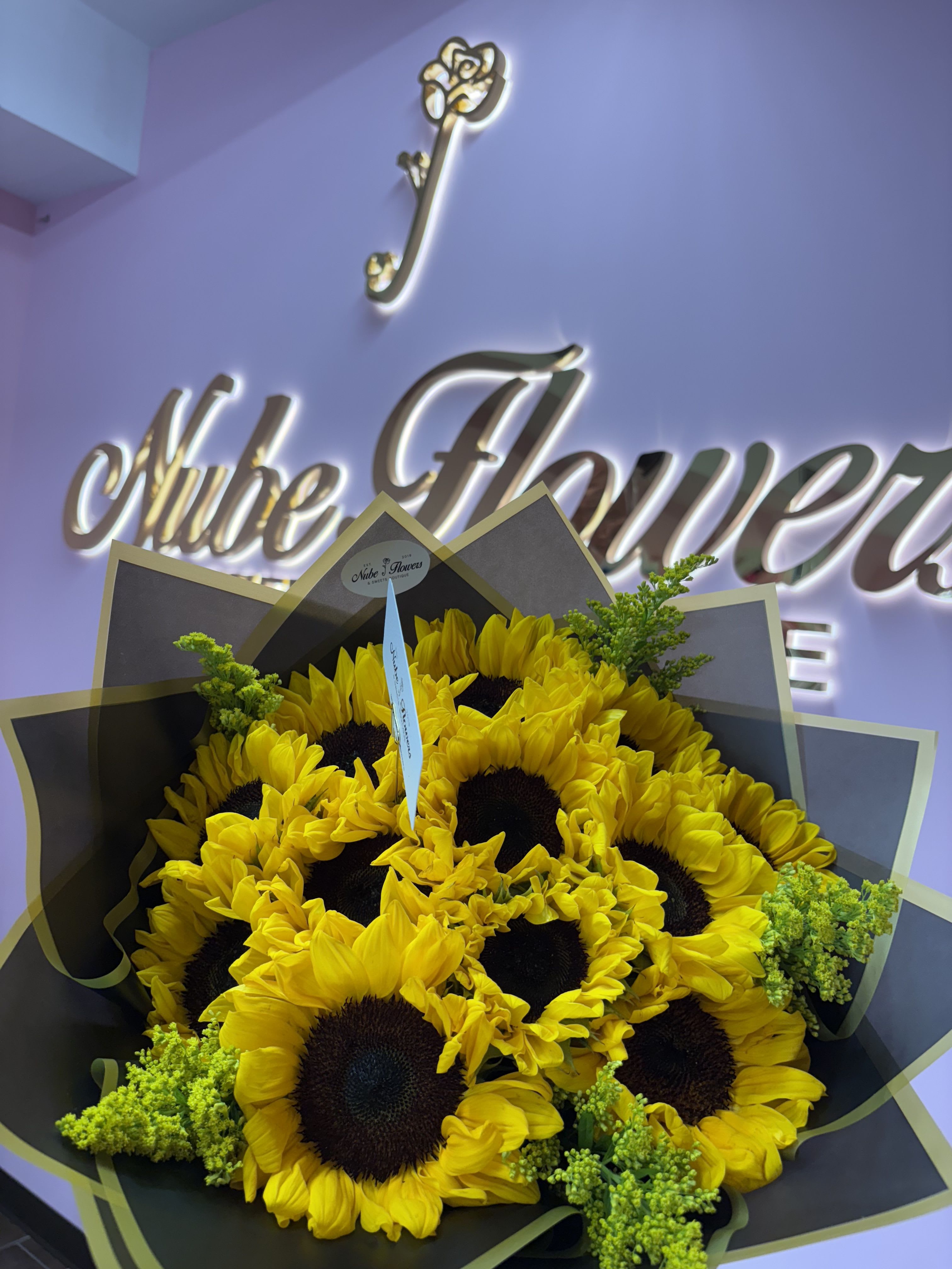 Girasol Bouquet  - 12 sunflowers
