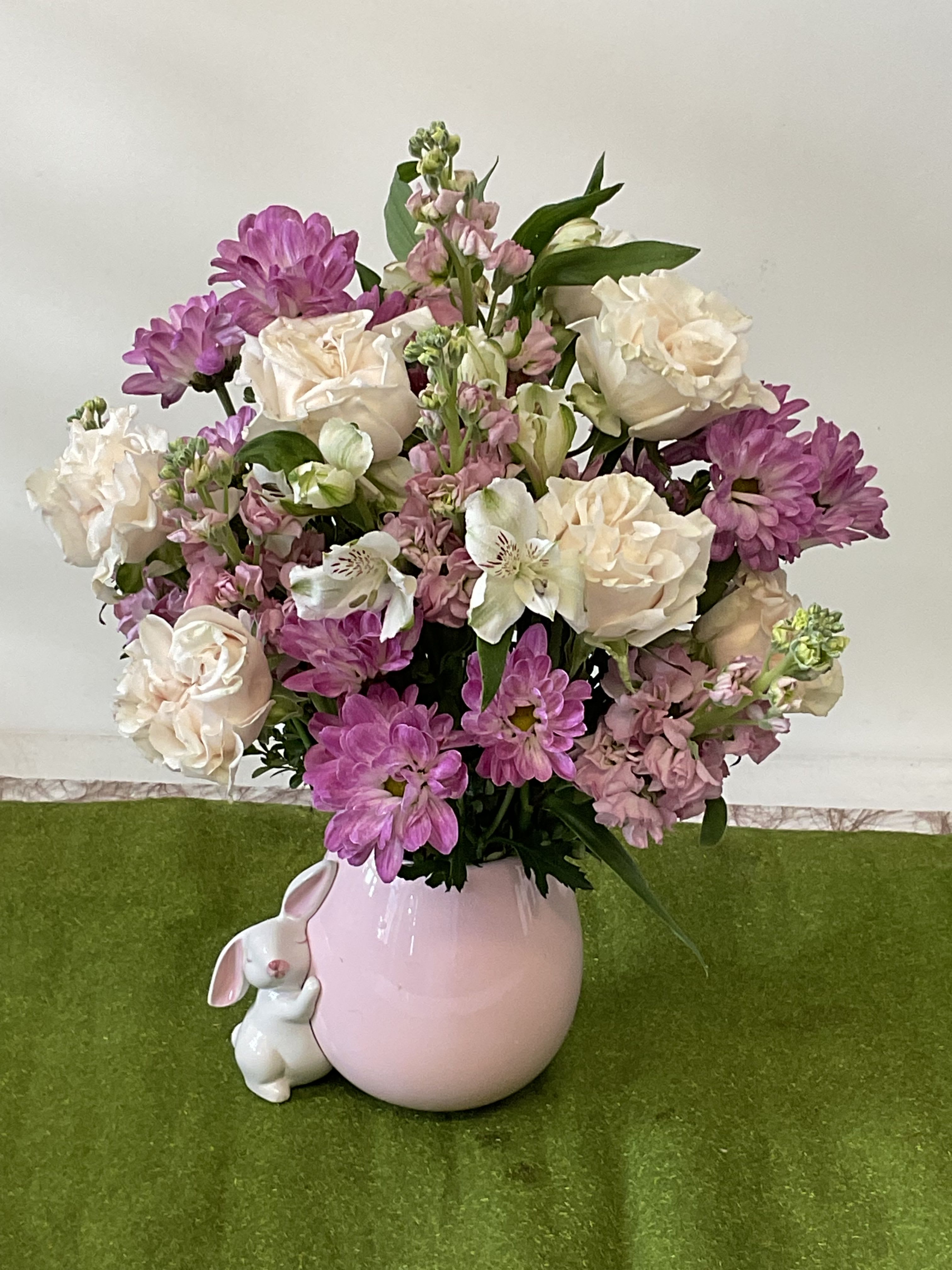 26-109 - Mixed-color mixed bouquets bursting with fresh seasonal blooms-bright, cheerful arrangements perfect for Easter and year-round occasions: birthdays, anniversaries, get well, weddings, holidays, or just because.