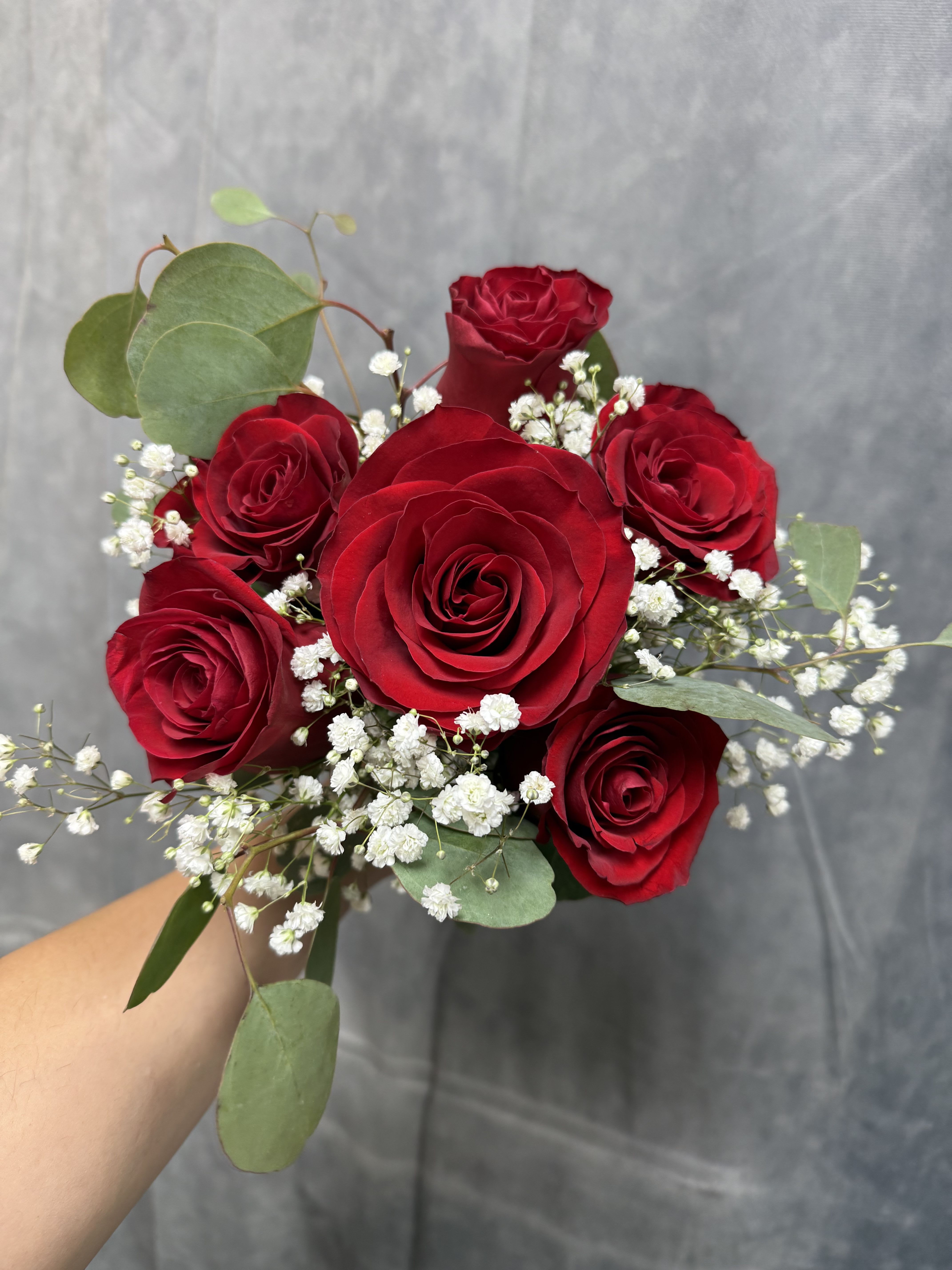 Red roses prom bouquet - 6 red roses prom bouquet 