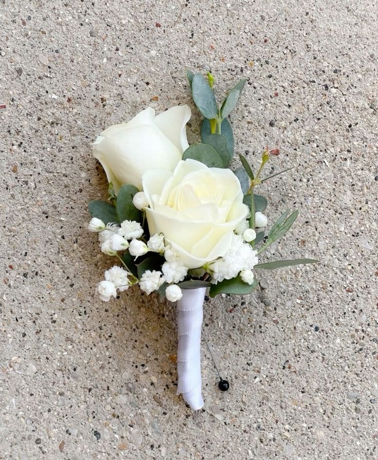 Customize Boutonniere - Customize Your Boutonniere Please specify your desired color or theme in the order notes before completing your purchase.