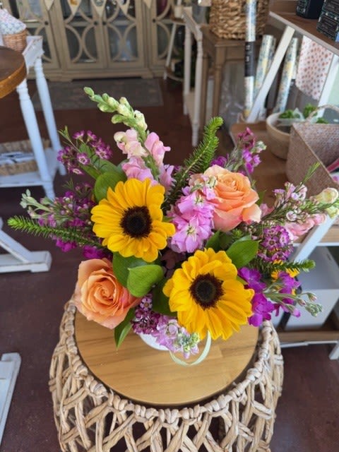 Cat Friendly Arrangement  - Arrangement made using cat safe flowers such as sunflowers or gerbera daisies, snapdragons, stock, roses, stock, wax flowers, and lisianthus.