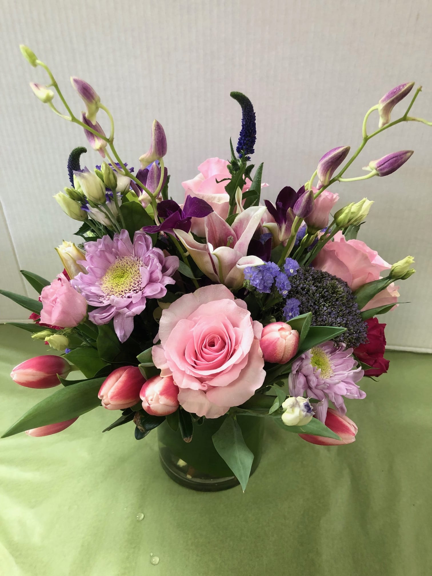 Blooms Special - Dendrobium Orchids, Roses, Lisianthus, Cremons, Tulips(Seasonal), Veronica, Fancy Greens