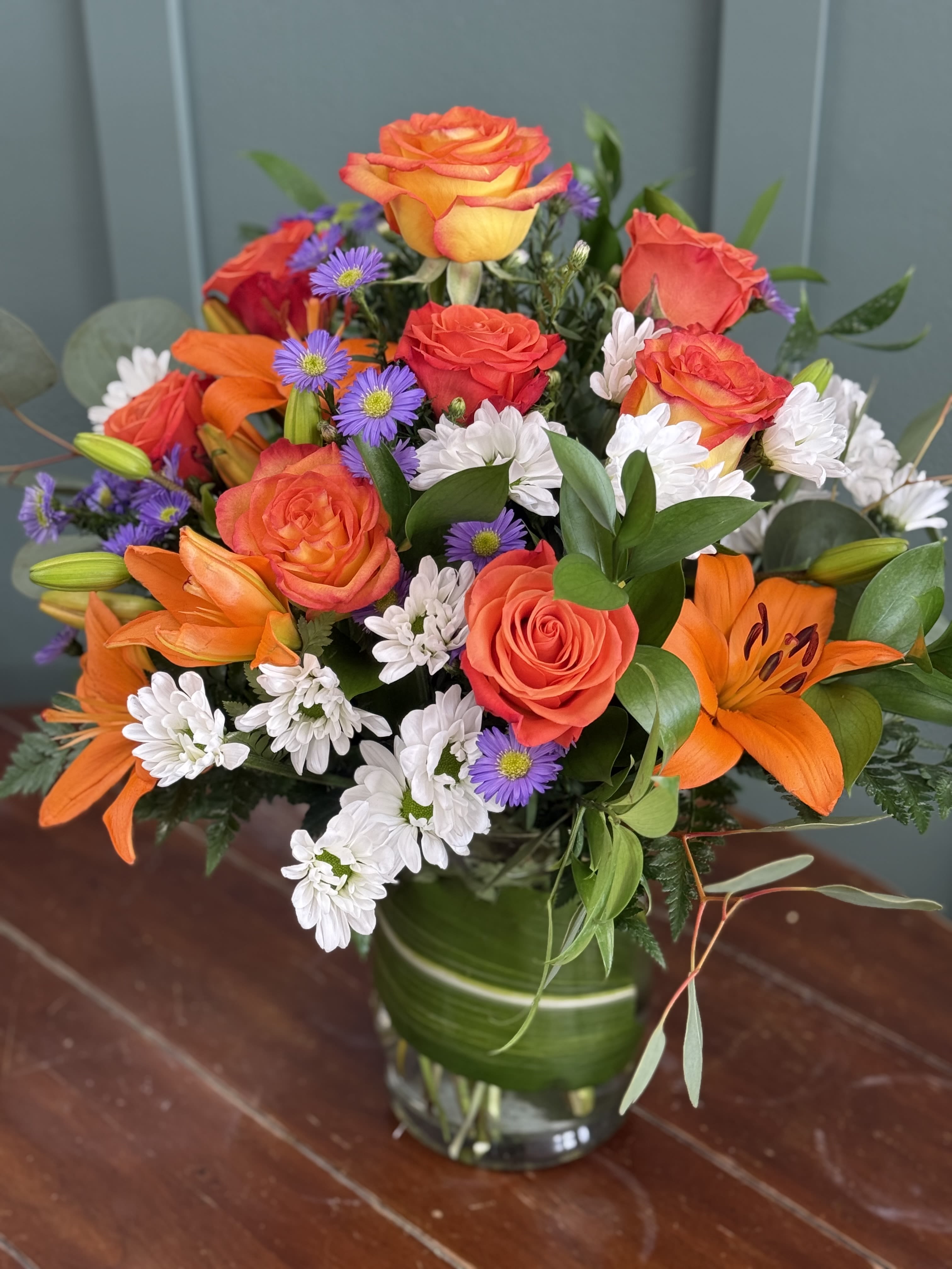 Orange sky - vase orange flowers 