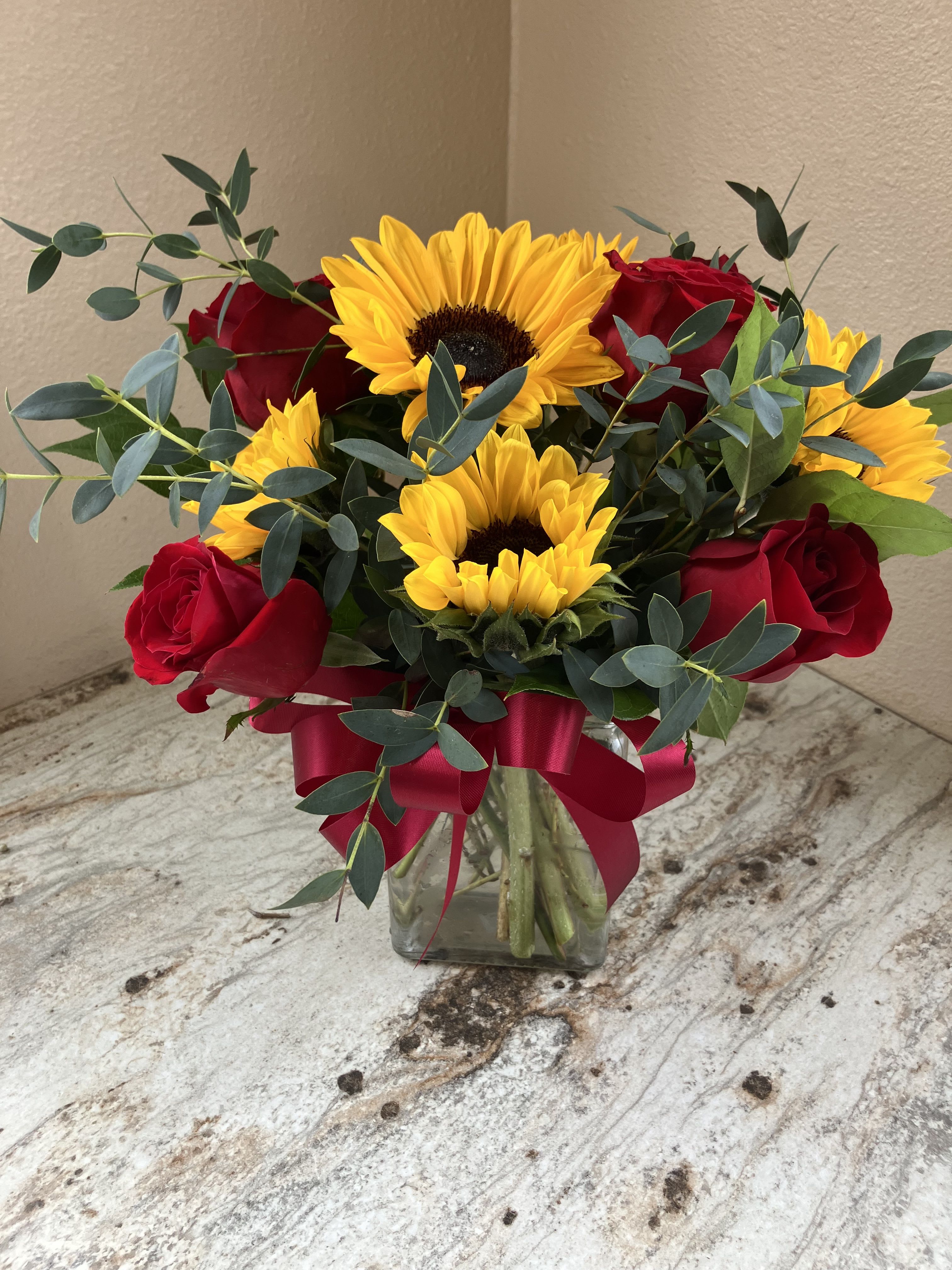 Sunfire - Sunflowers and Roses. Stunning!