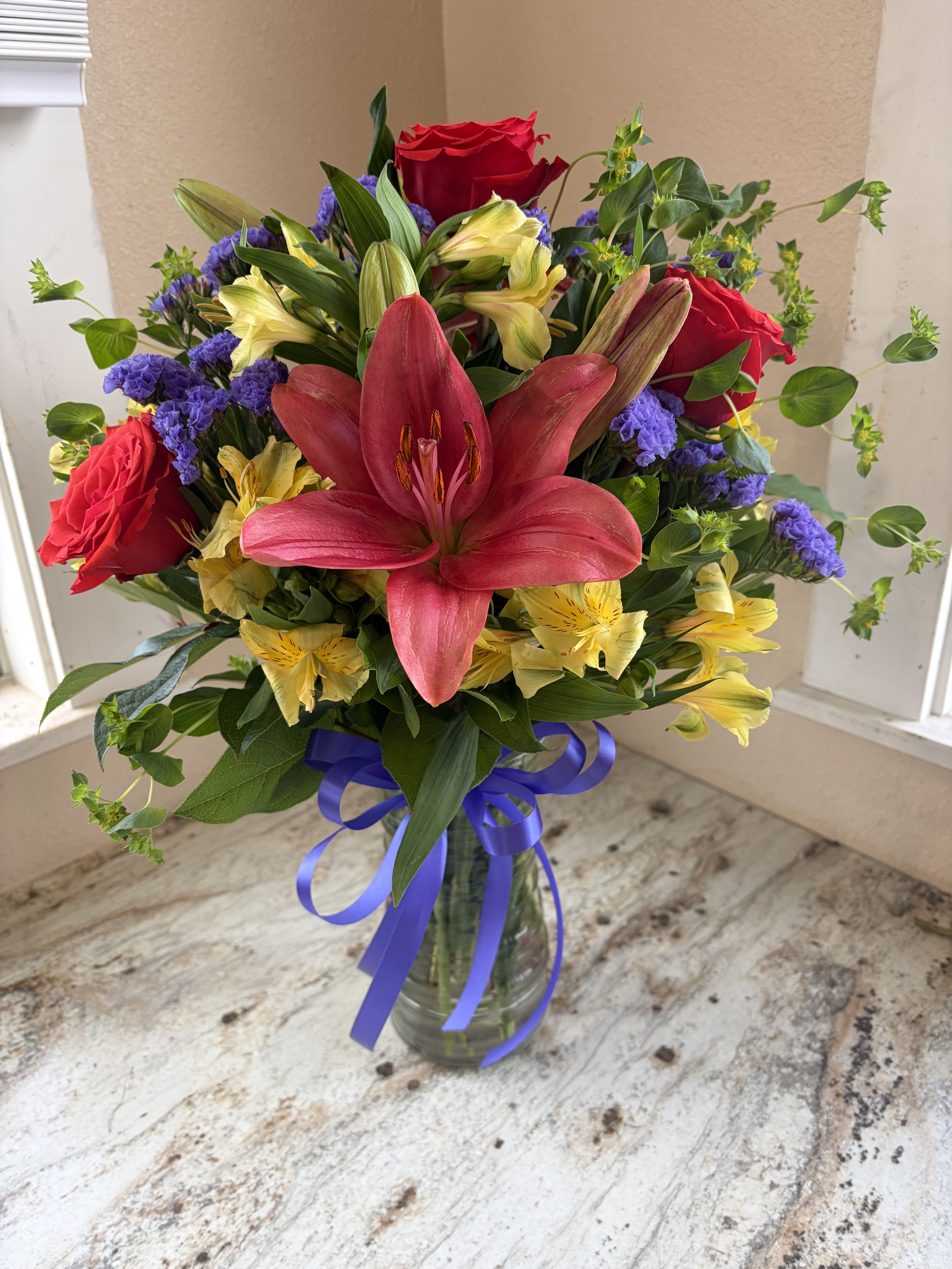Sunrise Splendor - Splendid arrangement to woo or to wow