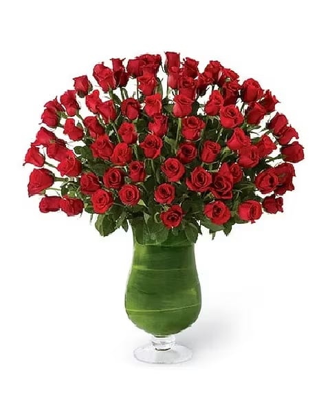 Attraction Luxury - Love is in the air and pounding in your heart. Bind your hearts as one with an overwhelming and dazzling display of our premium long-stemmed rich red roses situated in a highly elegant clear glass pedestal vase. This timeless display of beauty extends the traditions of ages past to link your hearts to the future. Standard 36 roses Deluxe 48 roses Premium 60 roses 