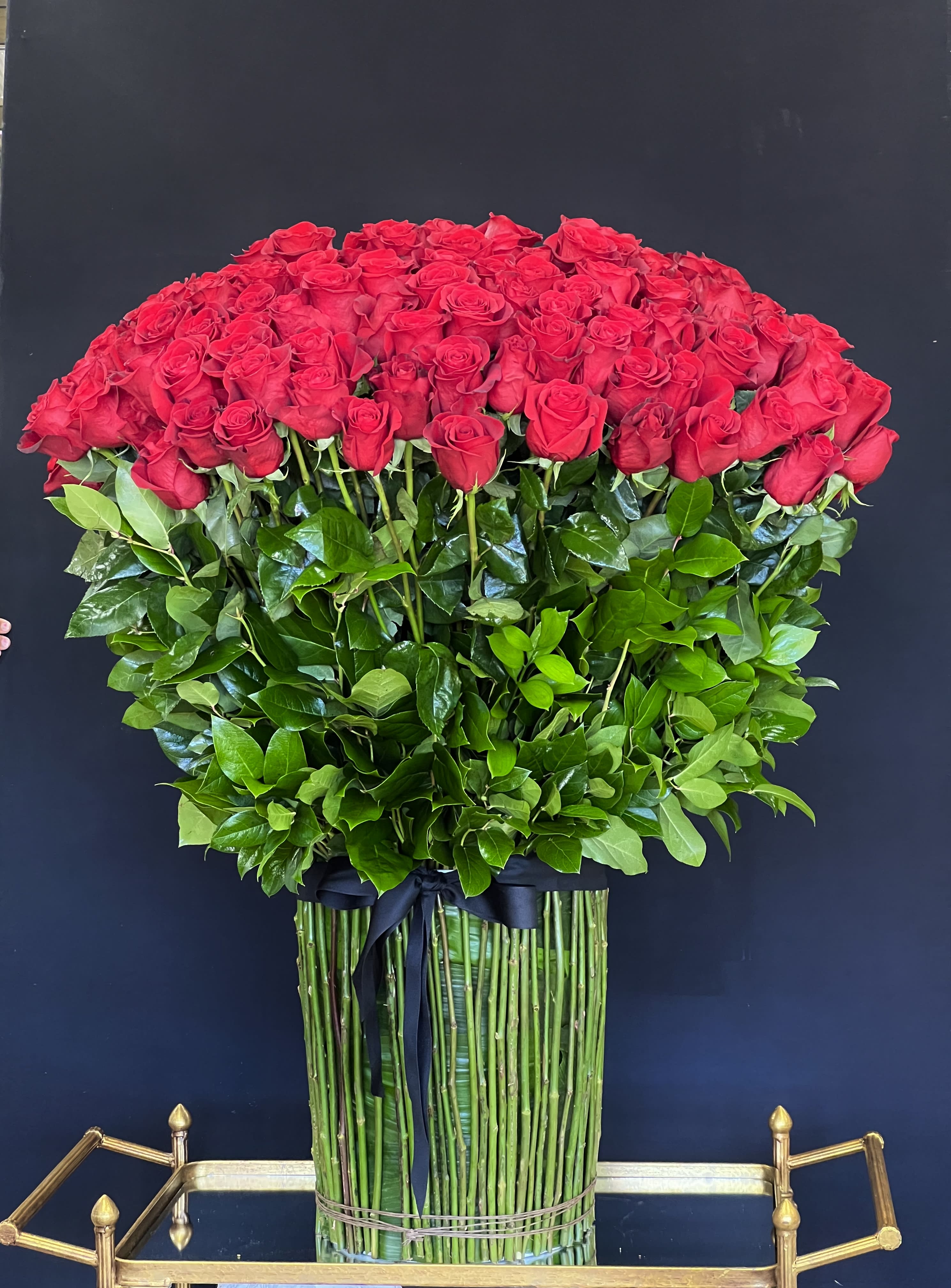 Splendid - Red Roses are the star in this magnificent arrangement 