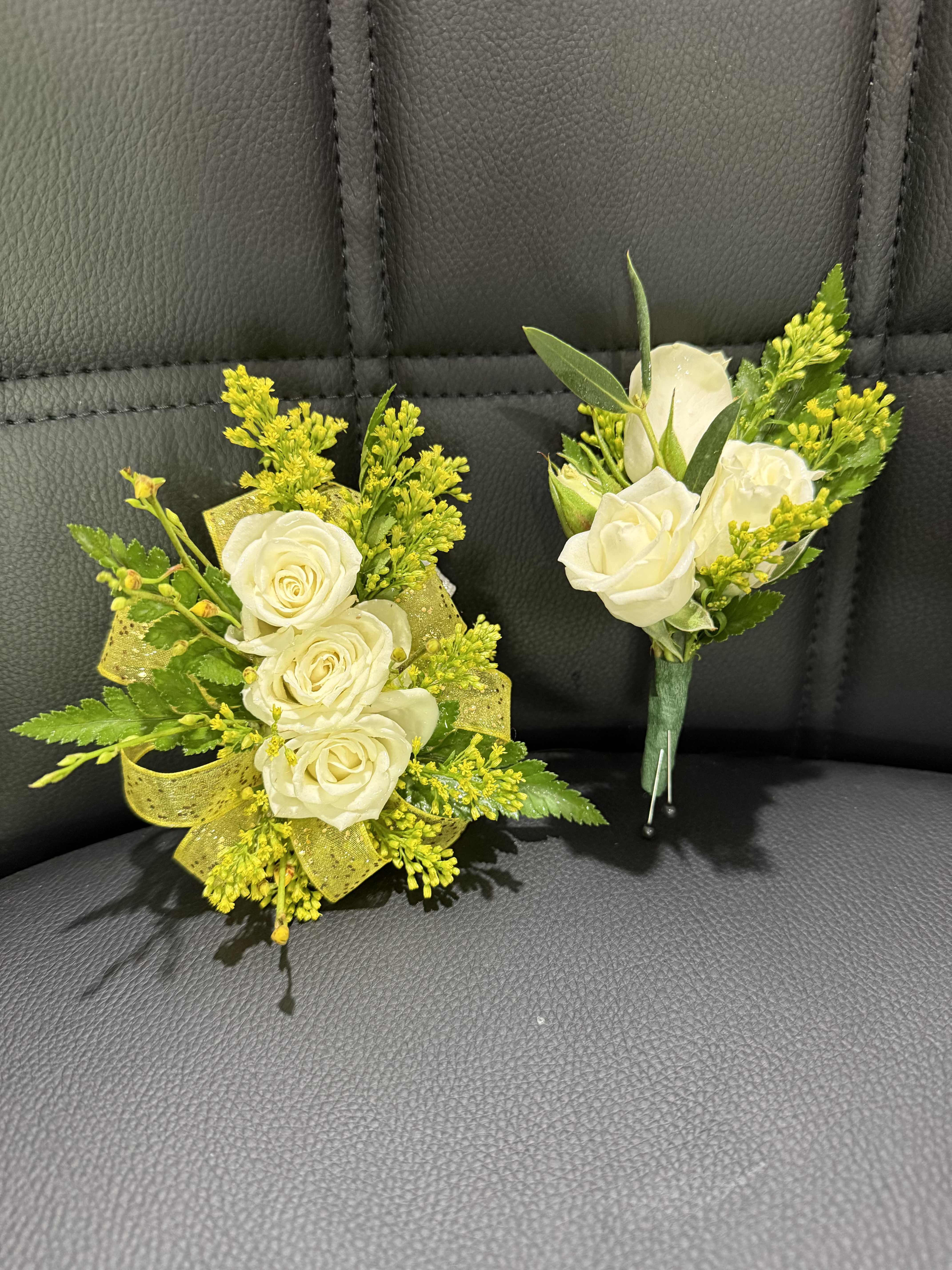 Soft Sunshine Set - Pale yellow and white blooms for a soft, romantic look. Perfect for weddings or spring occasions.
