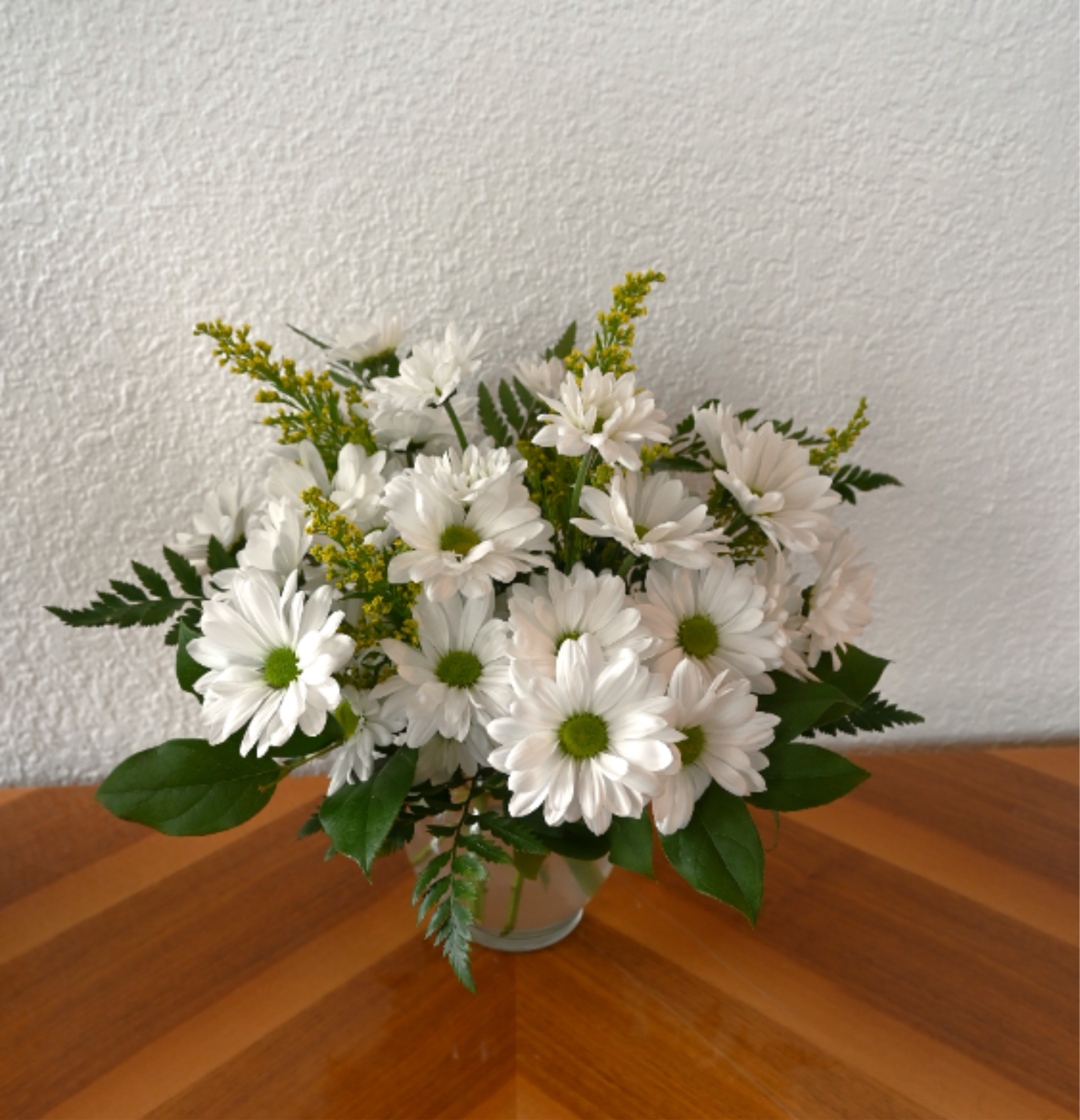 Sweet Thoughts in White - Let them know you're thinking of them! This sweet bowl of daisies can bring cheer to any space.