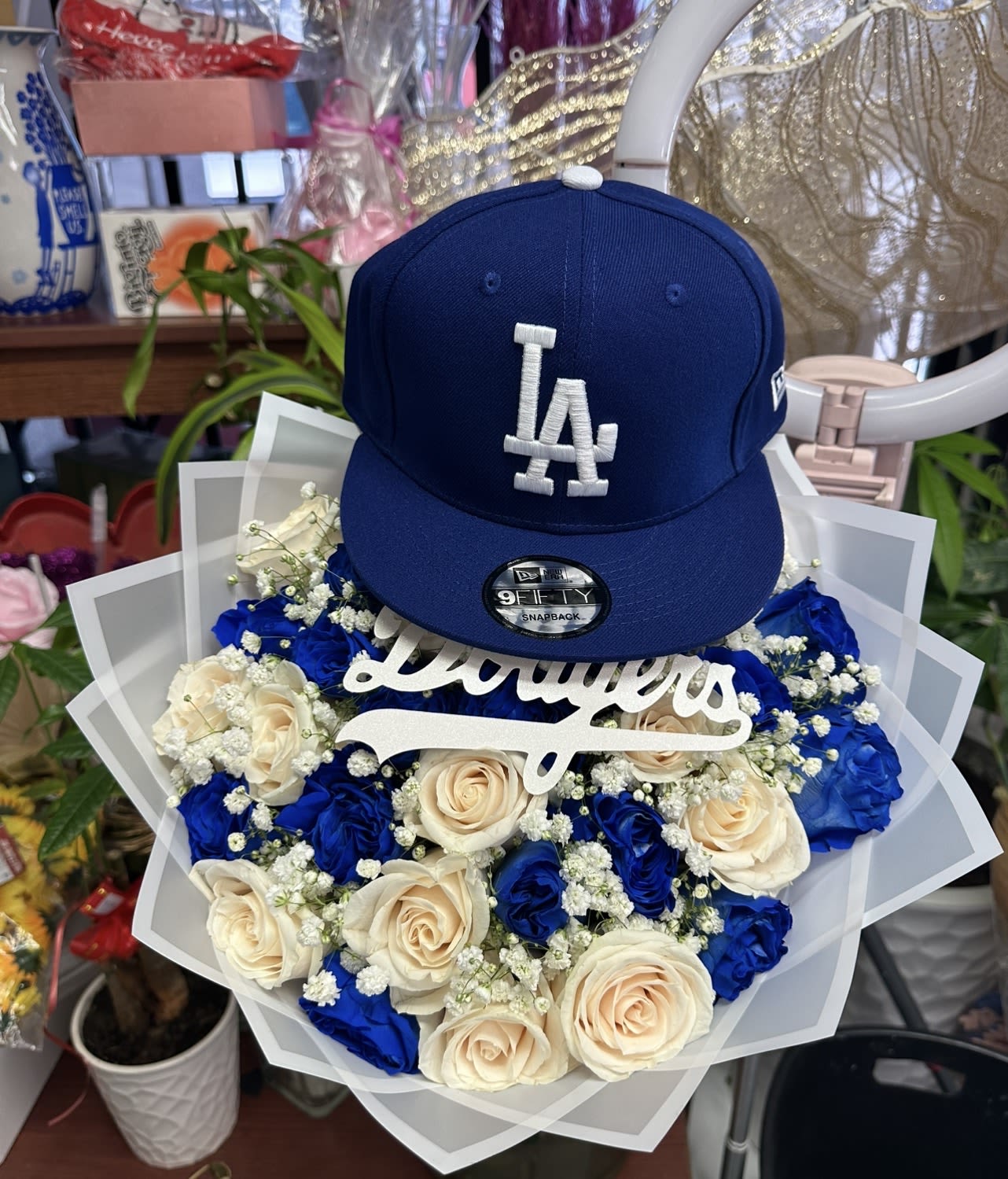 Fitted LA hat  Bouquet  - Roses and a hat for him  Let us know the color you would like , Add it in the instructions or notes section 