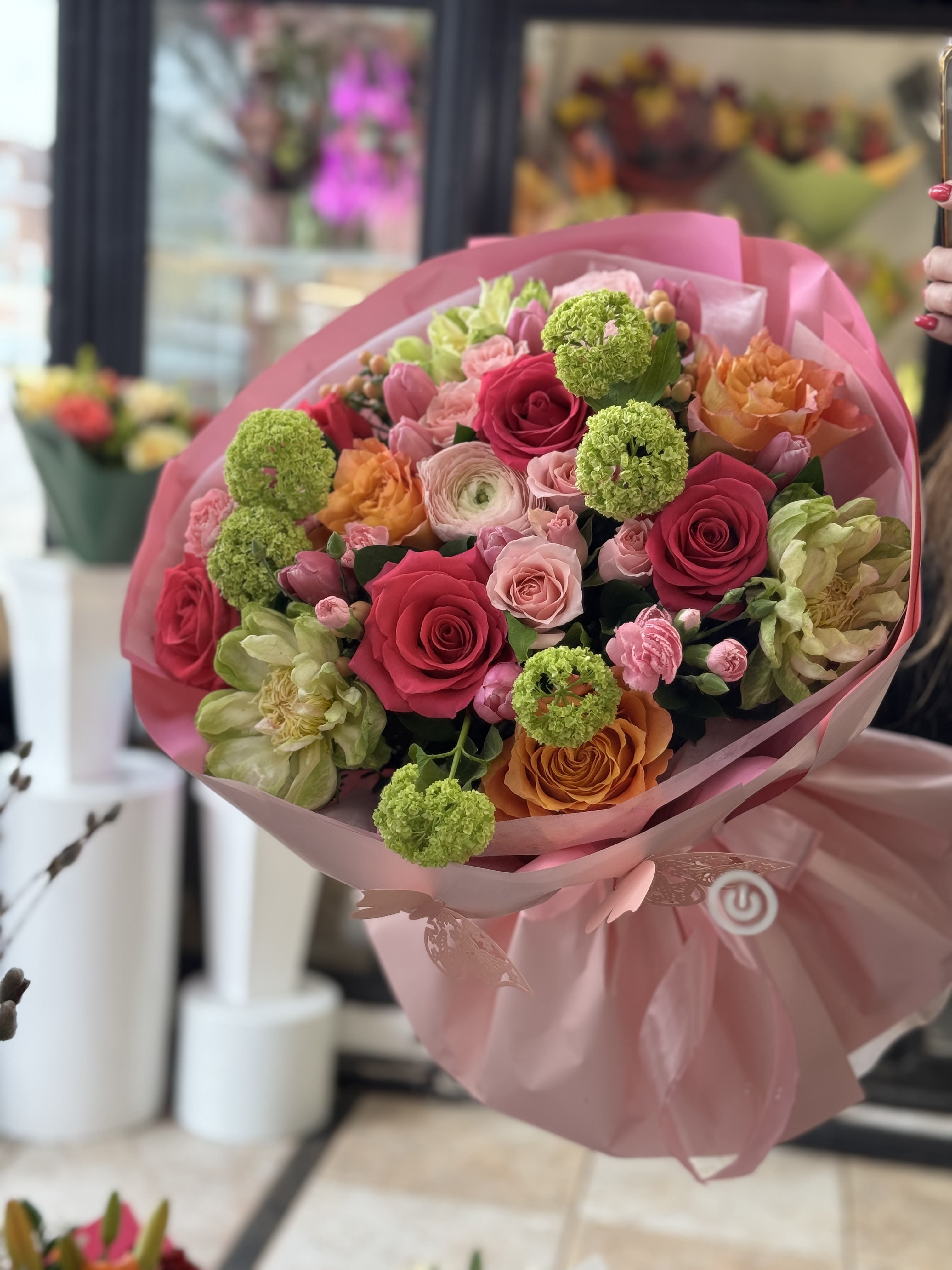 Colorful Romance.    The photo shows the standard size. - The photo shows the standard size.