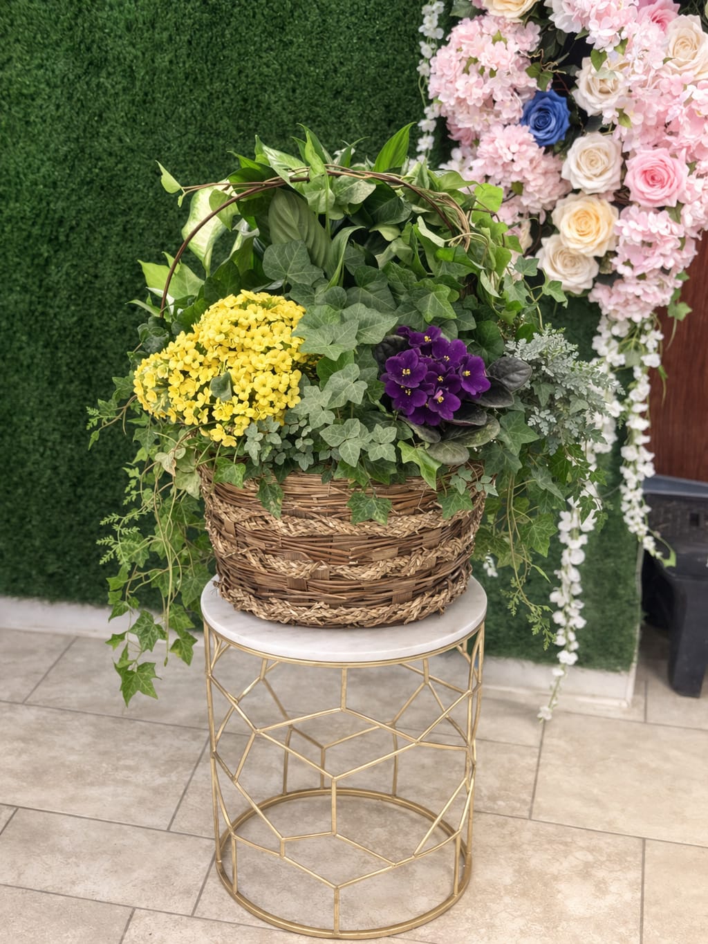 Thinking of You by Lulas - A deep green fresh plant filled basket to bring life and peace to any space. A perfect way to show they are in your thoughts. Plants may change based off of season and availability. 