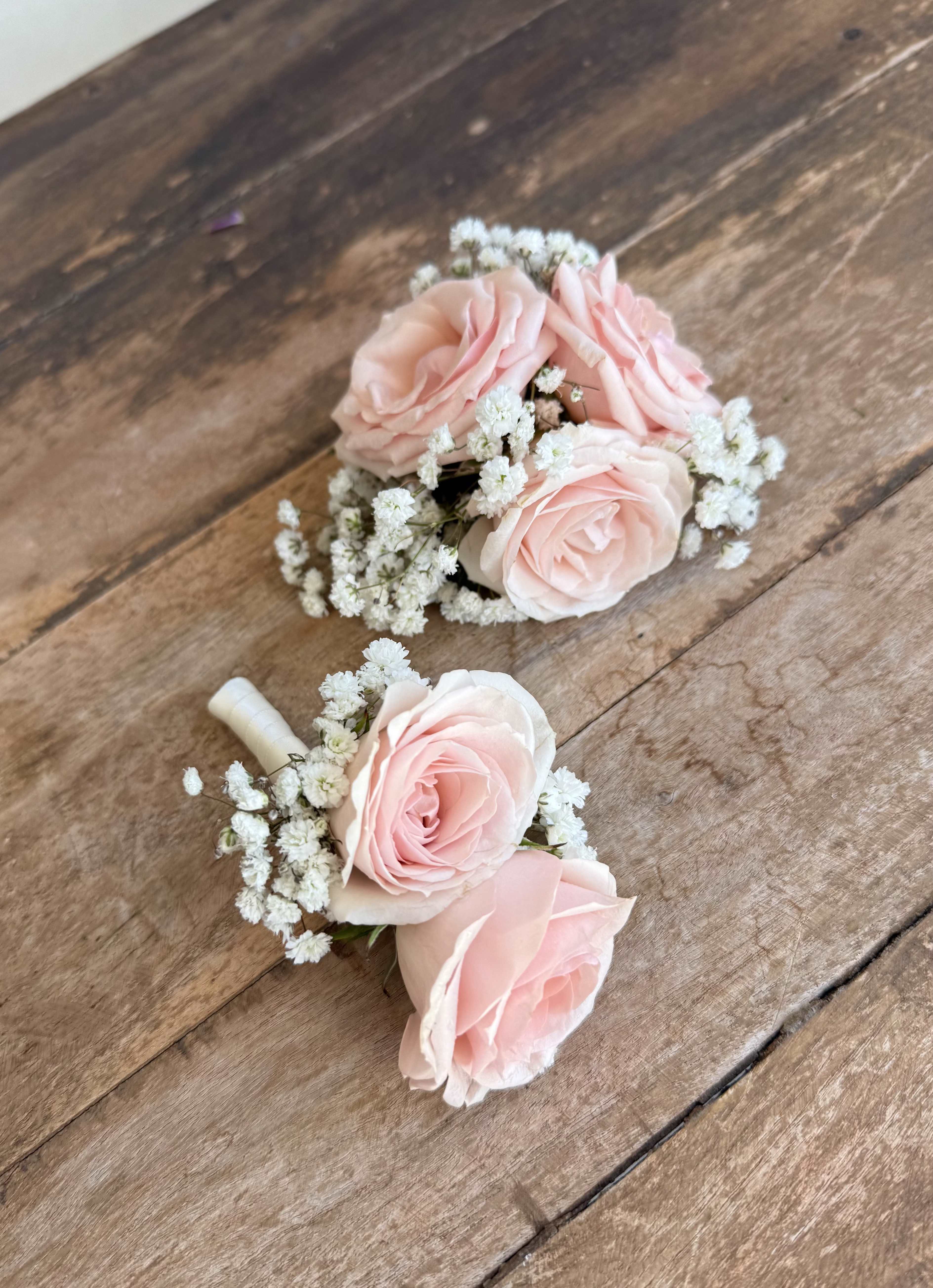 Baby's breath &amp; spray roses Corsage - Prom corsage featuring delicate baby’s breath and spray roses, designed with a soft, romantic style—perfect for prom and special occasions. Rose color can be customized (white, yellow, lavender, fuchsia, or your preferred shade). Simply add your color preference in the notes to florist.