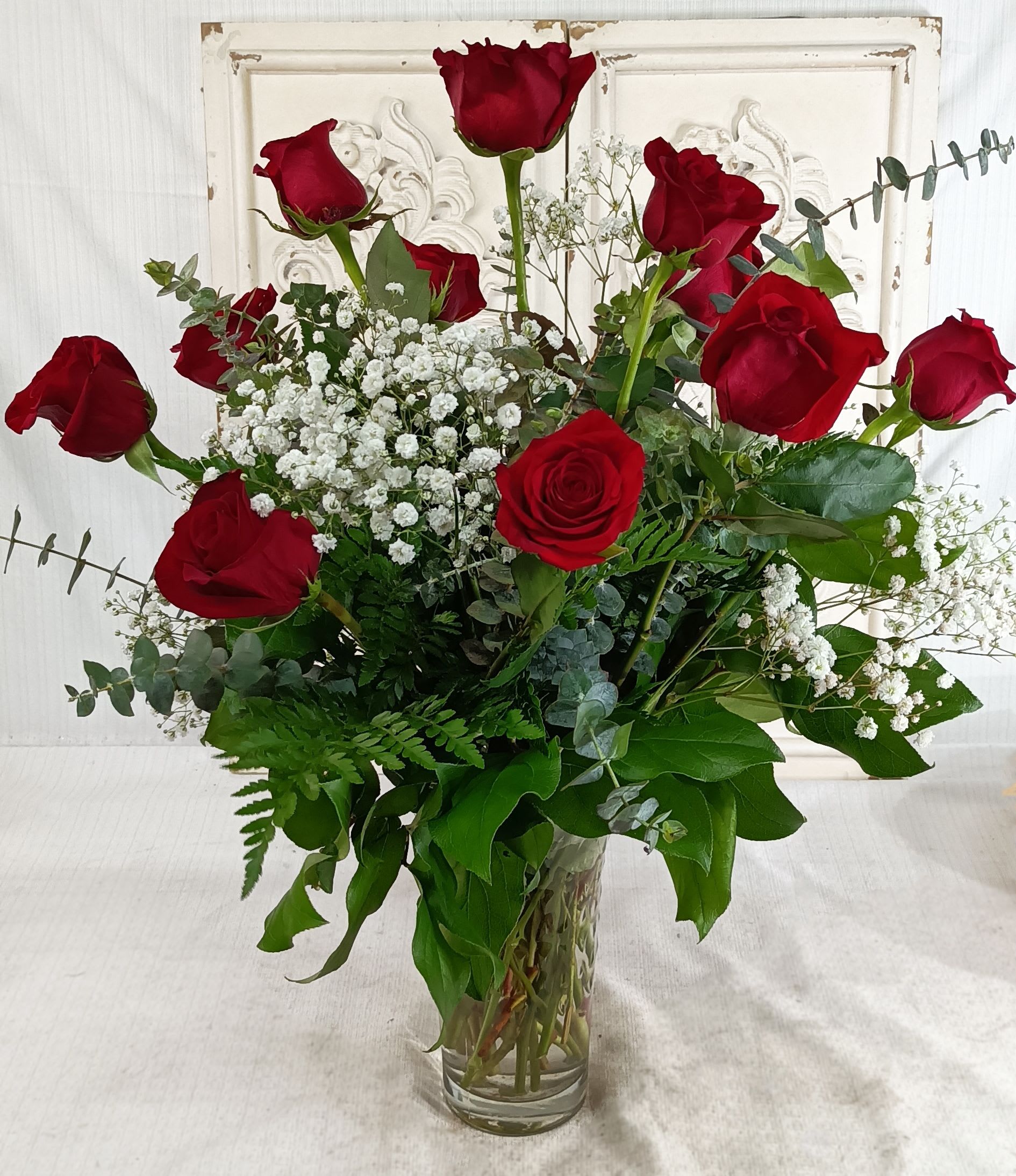 1 Dozen Red Roses - 1 Dozen Red Roses with Babies Breath