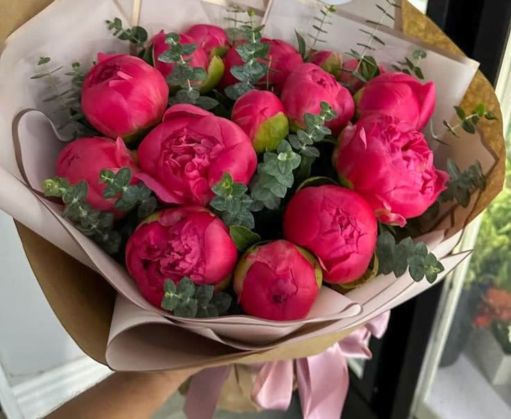 Dozen of Pink Peonies (MINIMUM OF 24 HOUR NOTICE) - Dozen of Pink Peonies on Paperwrap or on a Vase.