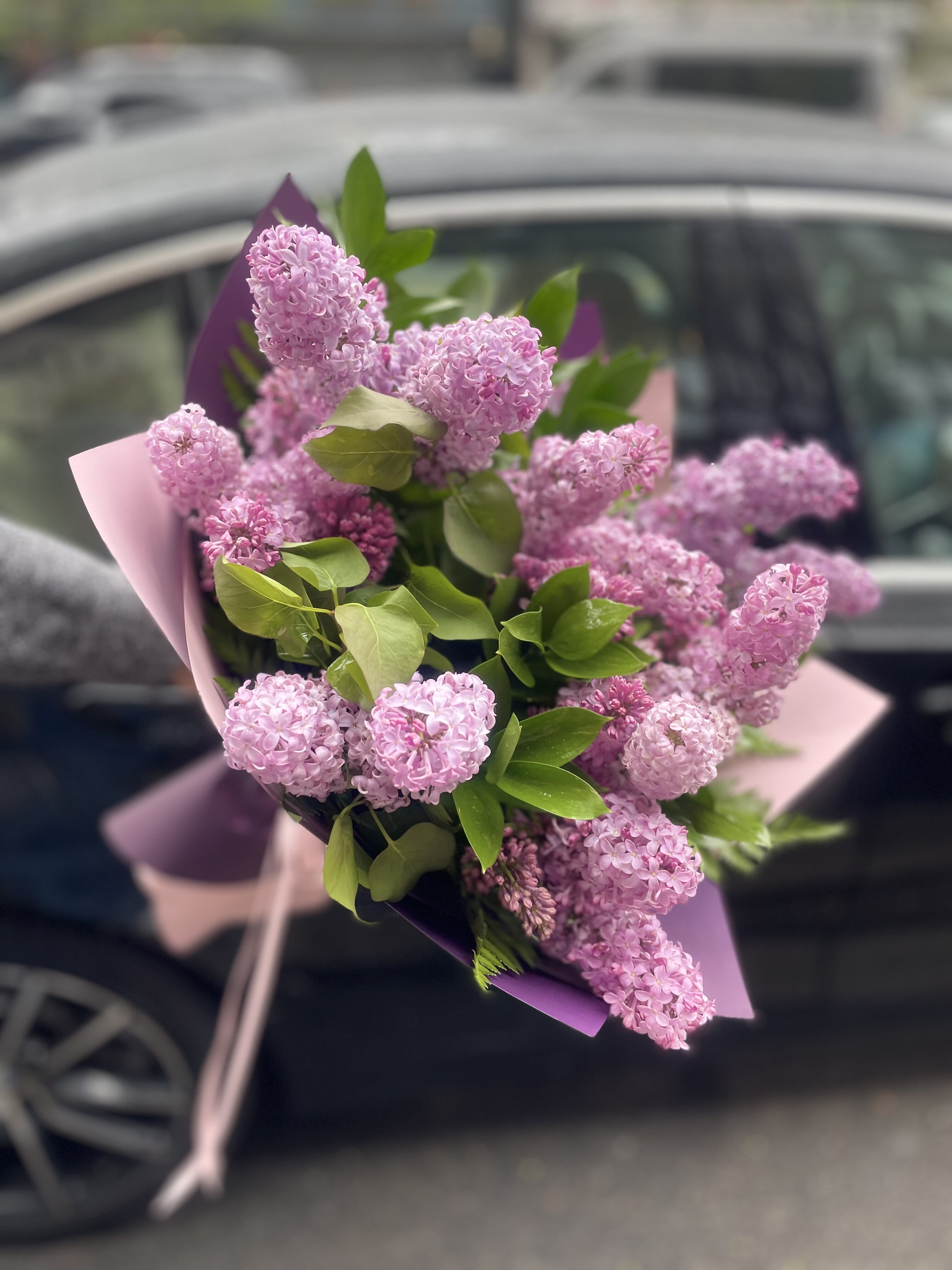 Lilac bouquet.    The photo shows a standard size. - The photo shows a standard size.