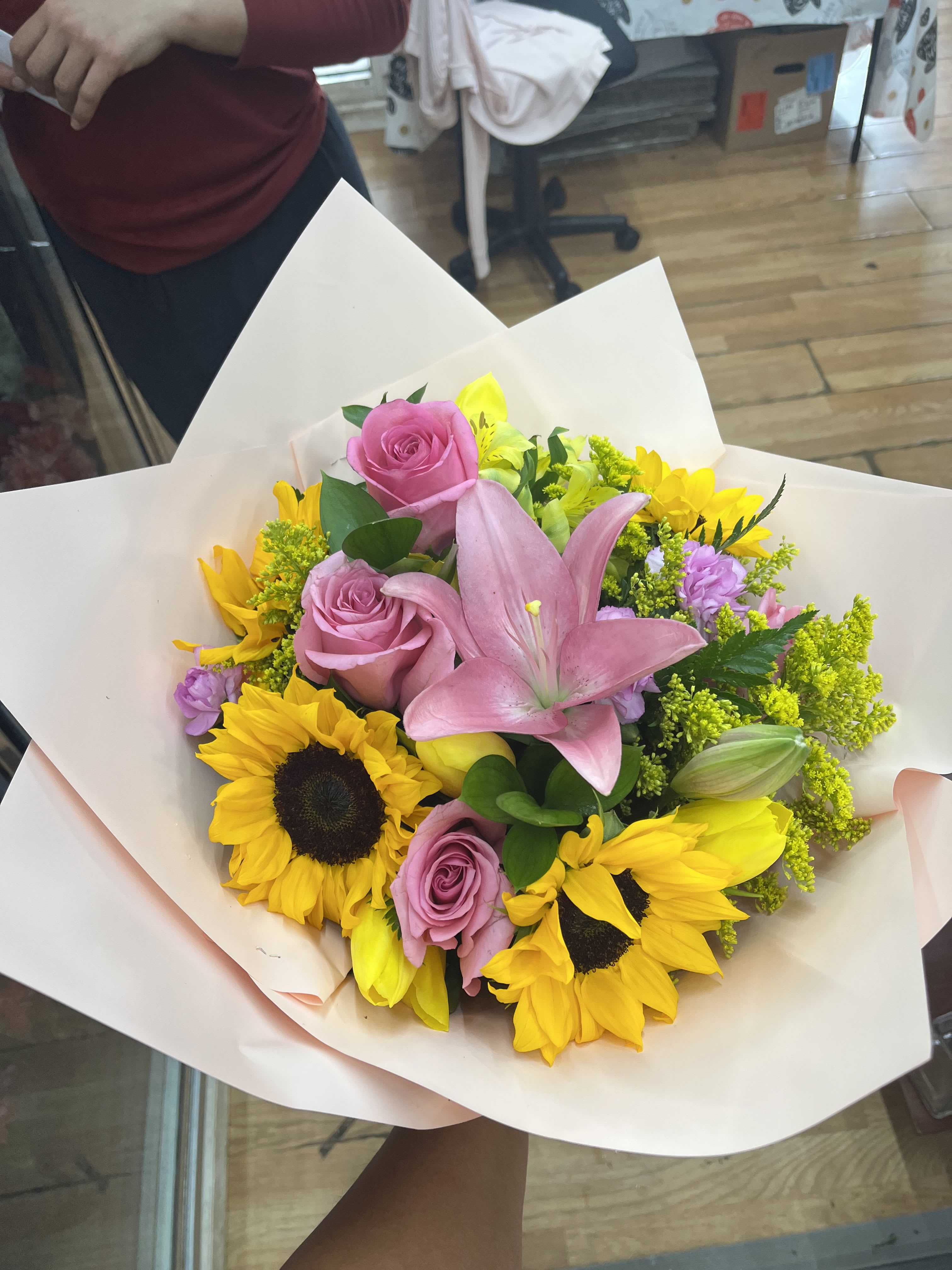 Mom love bouquet  - Lilies Roses, Solidago, and mixed flowersI’m 