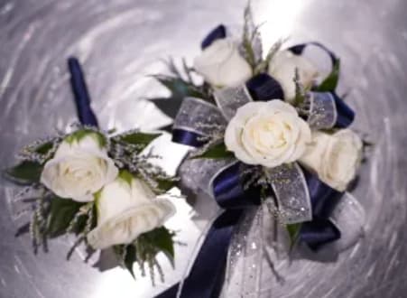 Corsage and boutainer set white and Navy - Corsage and boutonniere Set with White roses and silver and navy blue ribbon. Great for Prom and Weddings.