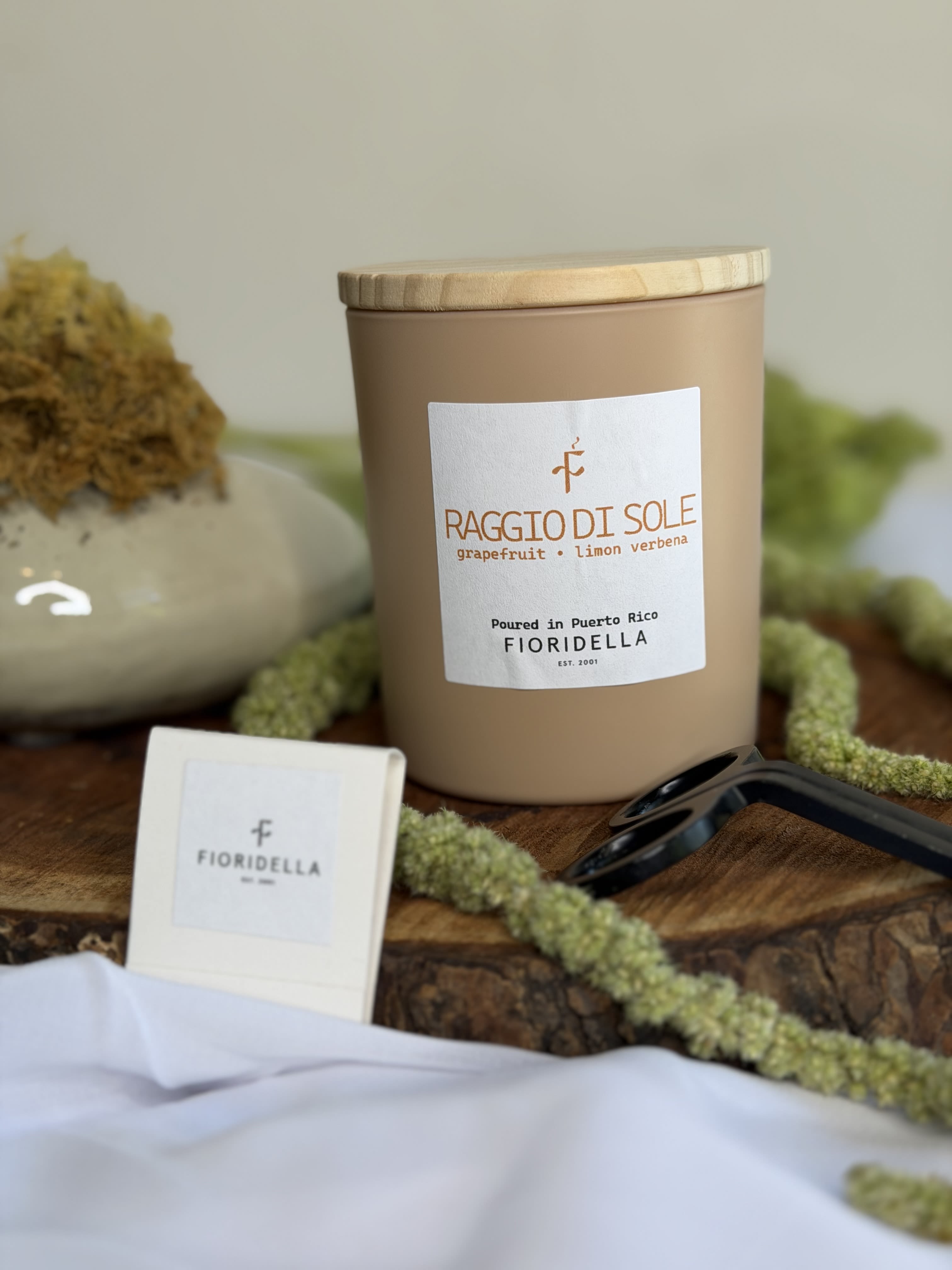 Raggio di Sole Candle - From Fioridella's to you, our candles are made with love and are handcrafted in Puerto Rico, this makes each candle a unique and special product. 