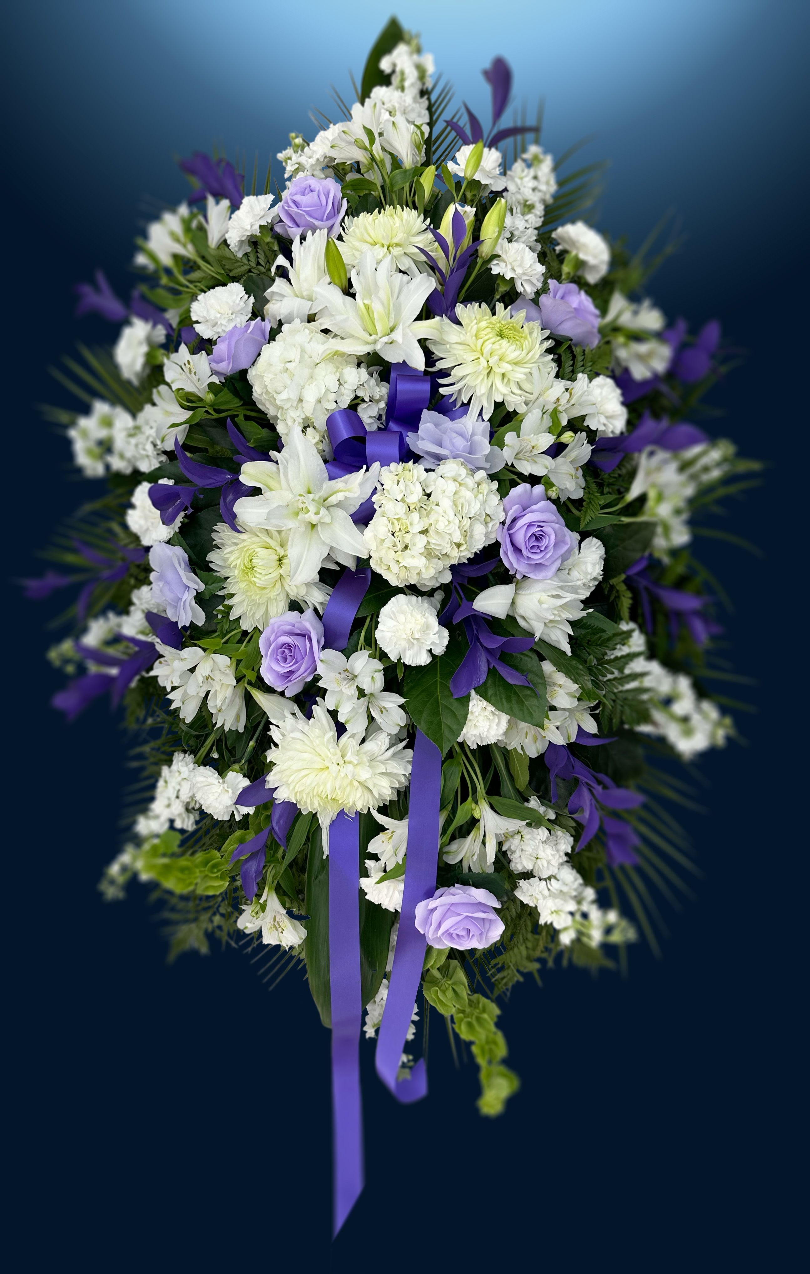 Delicate | Purple - A gentle palette of whites and purples.