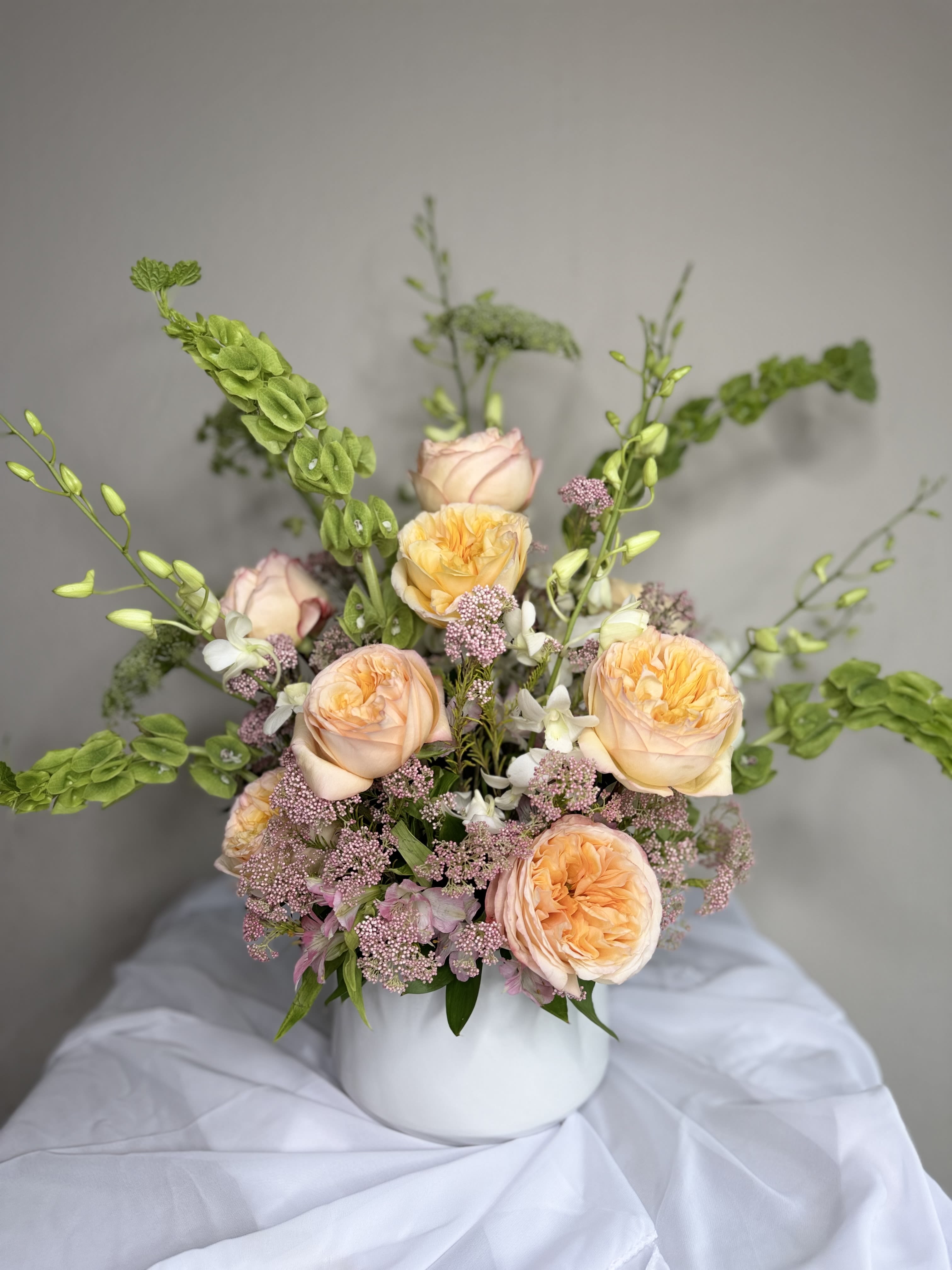 Delicate Sensation - Colors and flowers upon availability, will always be more beautiful than the picture.