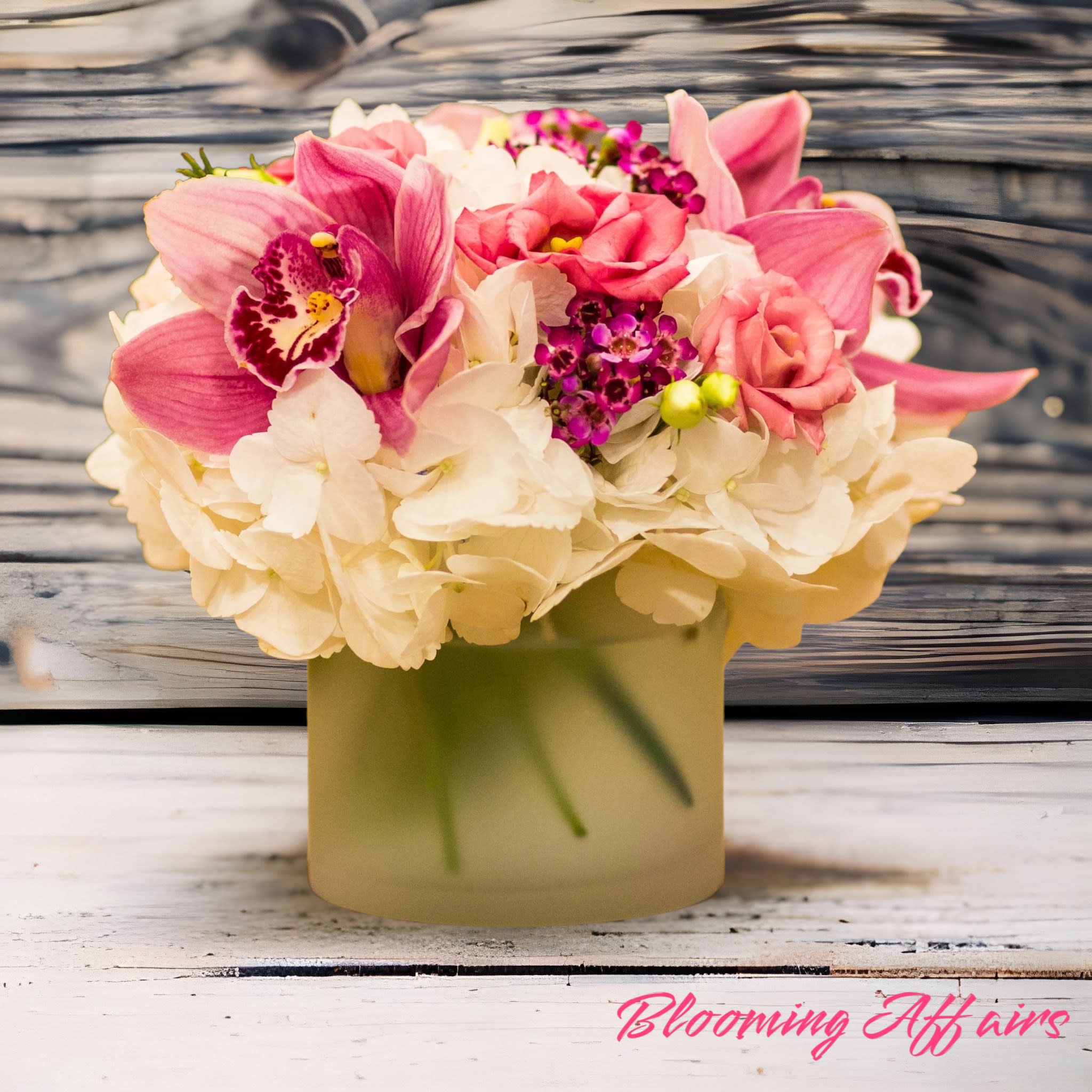 Bloom235 |  Same Day Flower Delivery all over Manhattan NYC NY including Union Square Garden - Best Gift for all occasions 