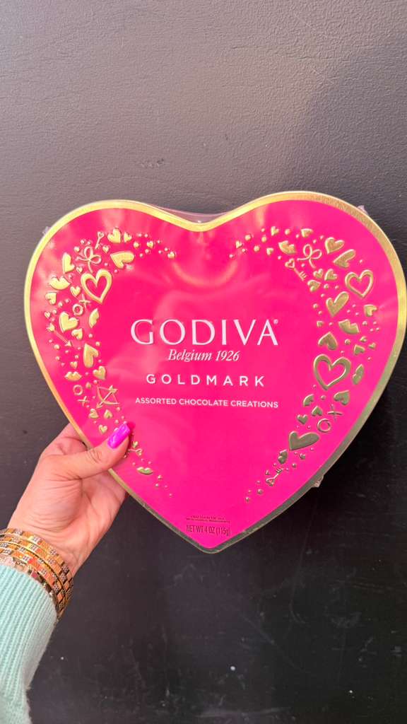 MOM'S MOUTH-WATERING CHOCOLATE BOX(MAY VARY UPON AVAILABILITY) - .