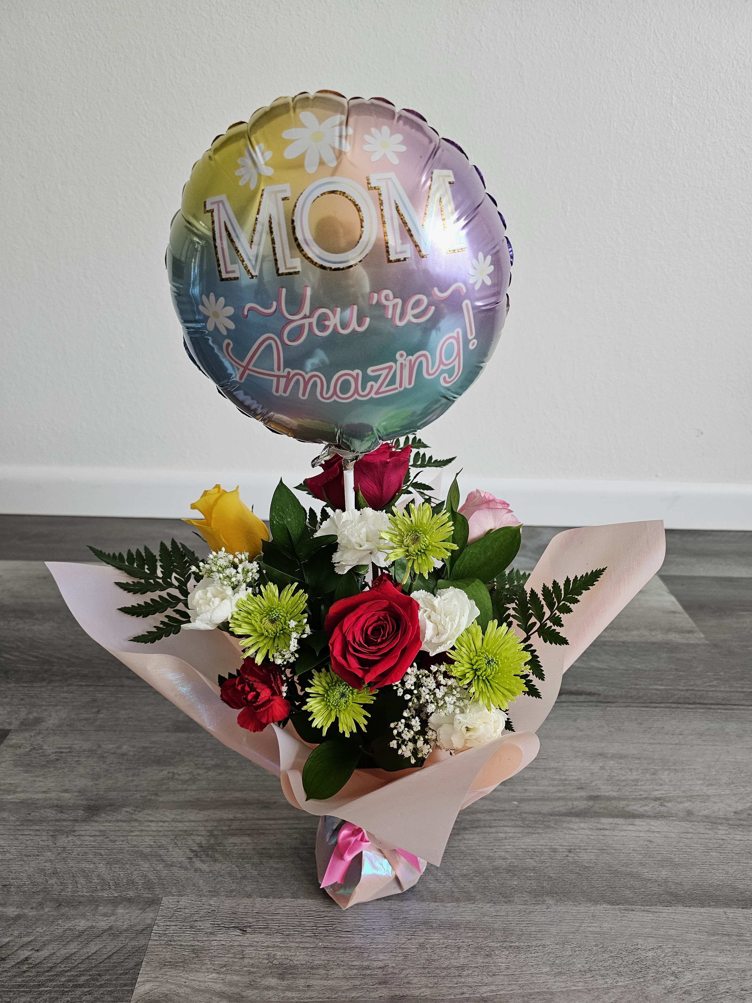 Bouquet of mixed roses and chrysanthemums with a MOM balloon