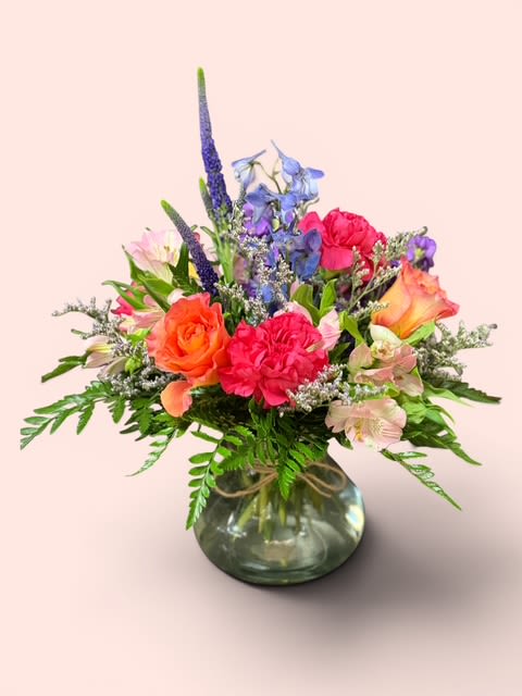 Go ask your dad. - Low and full filled with carnations, roses and veronica