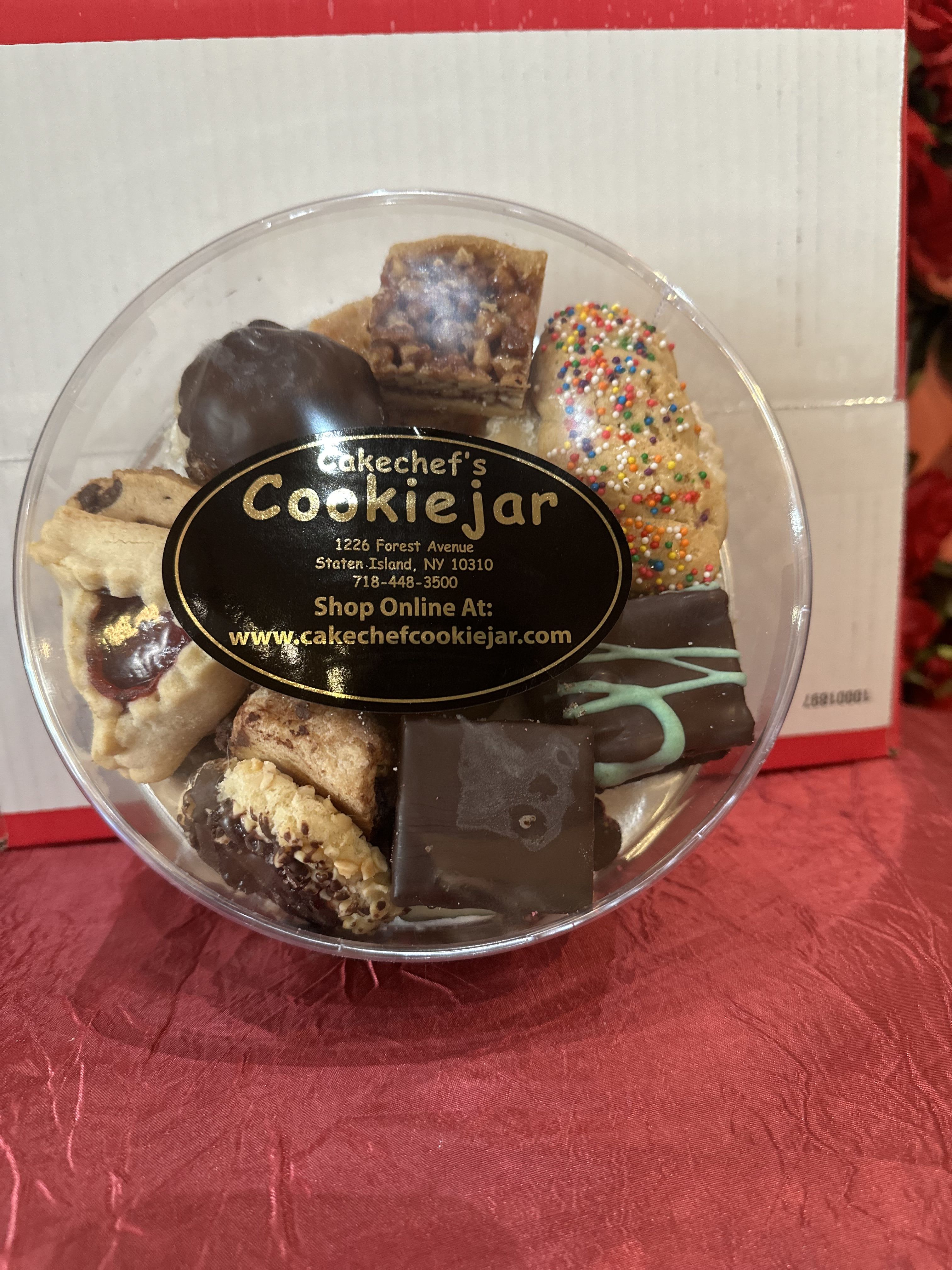 Cakechef's Cookie Jar - Add a sweet finishing touch to your floral gift with our irresistible gourmet cookies. Perfectly packaged to pair with our handcrafted floral arrangements, these indulgent treats turn any bouquet into a complete and memorable gift. Whether celebrating a birthday, expressing thanks, or simply spreading joy, our gourmet cookies are a delightful way.