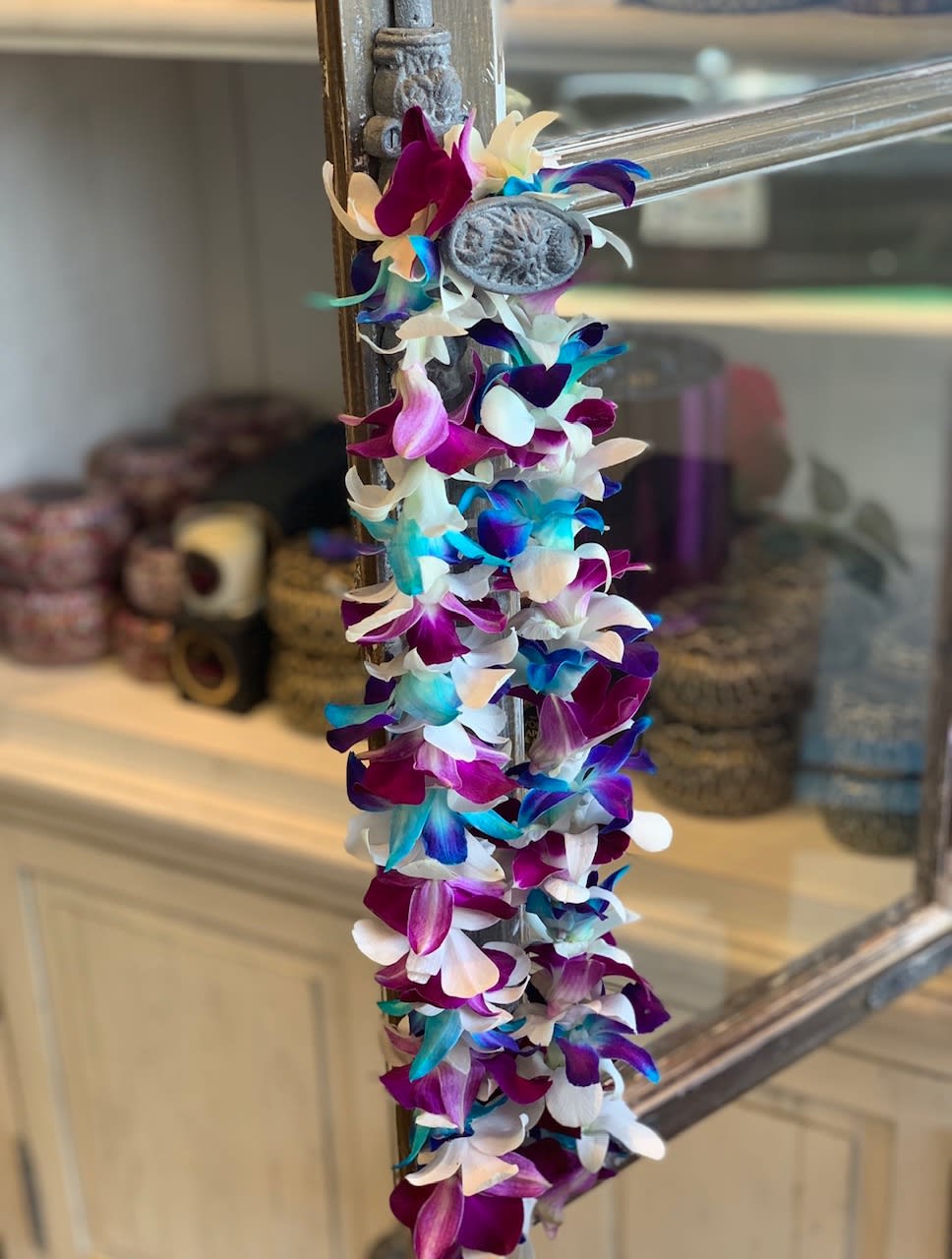 Single Mix Lei  - Dyed Blue, Purple and white Mix 