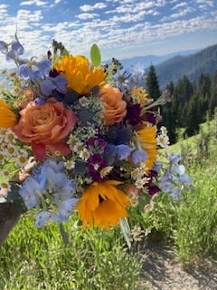 Wedding 4 - Summer wildflower bouquet