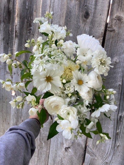 Wedding 5 - Spring white bouquet