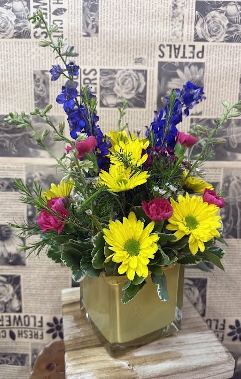 Sunshine &amp; Charm - Glass Cube Arrangement
