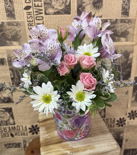 Rosy Bliss - Metal Tin Arrangement