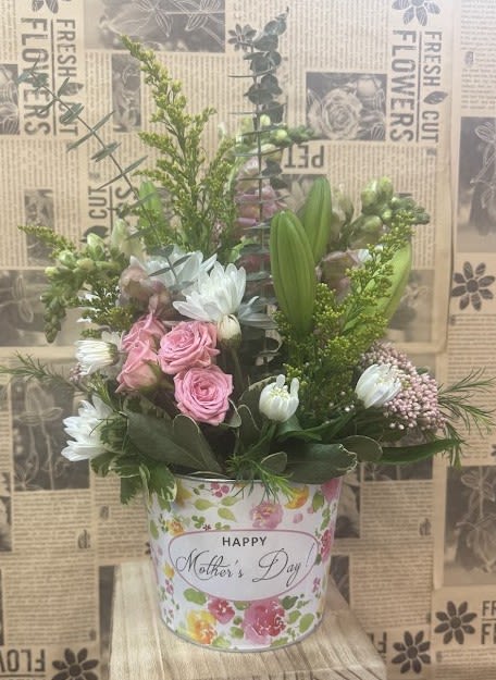 Mom's Happy Place - 6" Metal Pot Arrangement