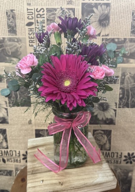 Daisy Darling - Small Vased Arrangement