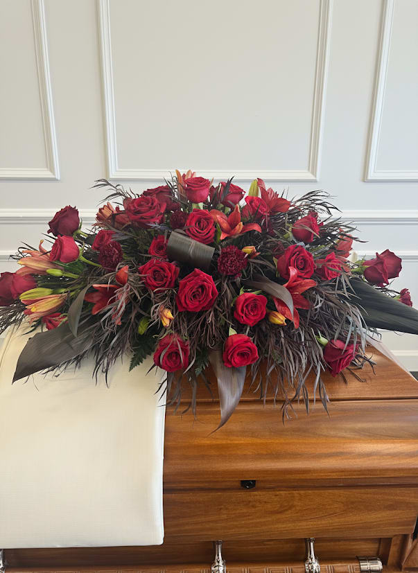 Moody Casket Spray - Dark &amp; Moody Casket Spray