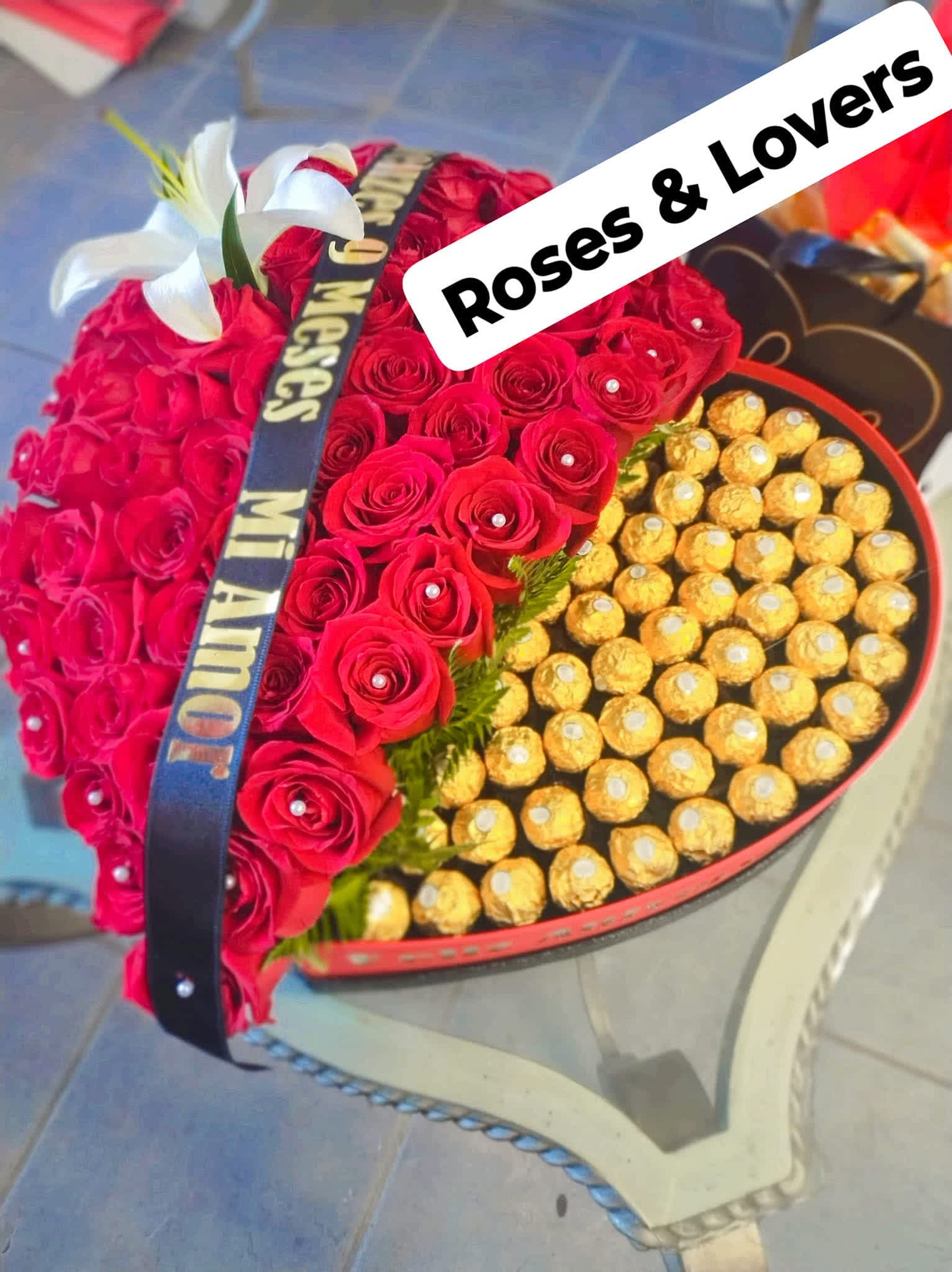 Corazon Mio - Diseno en forma de corazon con chocolates en caja jumbo