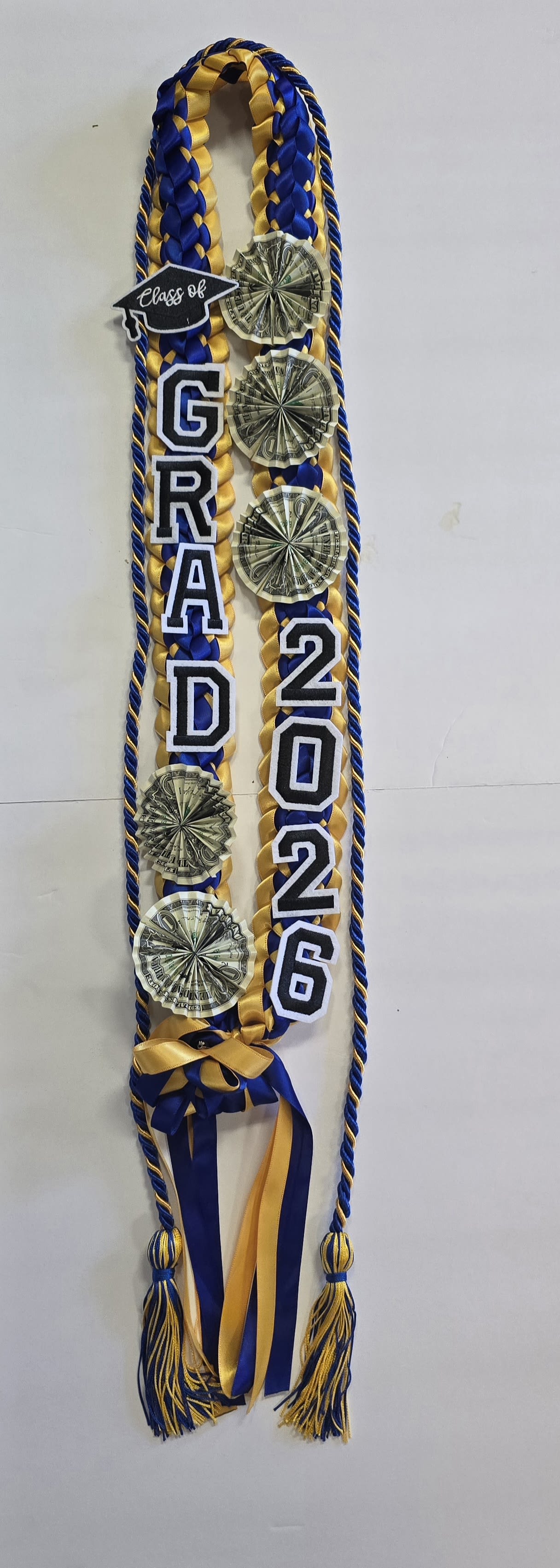 Blu &amp; Yellow Grad 2026 Money Lei #37 - (5- $1 DOLLAR BILLS ) THESE ARE REAL MONEY ON THE LEI, THERE IS NO RETURN  AND NO REFUND. ALL SALES ARE FINAL ON THESE LEI. WE HAVE MANY COLORS AVAILABLE, PLEASE CALL FOR MORE INFORMATIONS