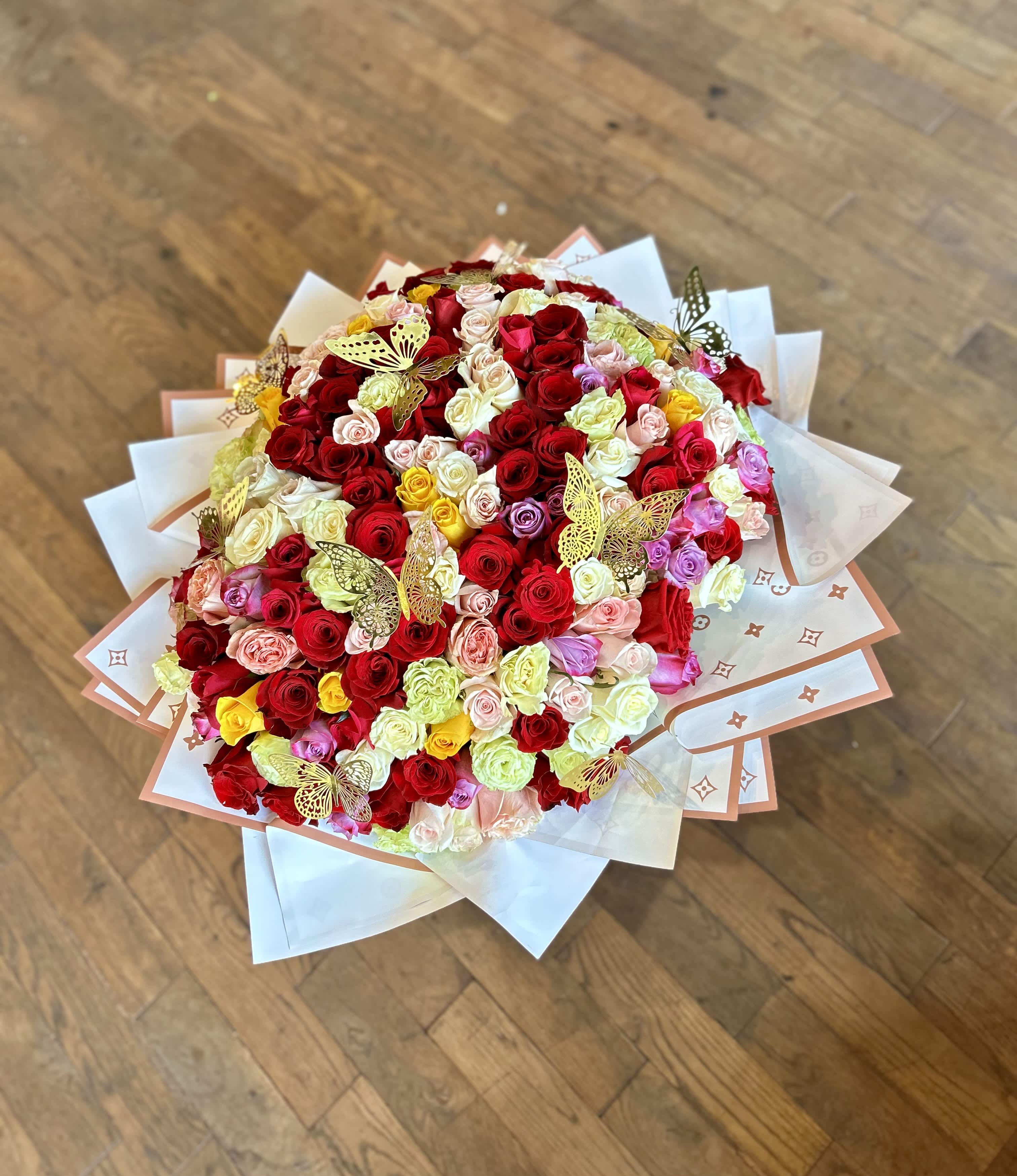 100 Rose Bouquet - 100 rose roses based on color of choice or assorted