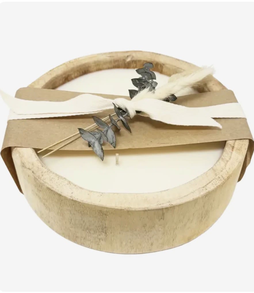 Wood Candle- Palo Santo Scent - 9.5" round  Paulownia wood bowl with a soy wax candle blend and a subtle fragrance. Beautiful, yet not overpowering.